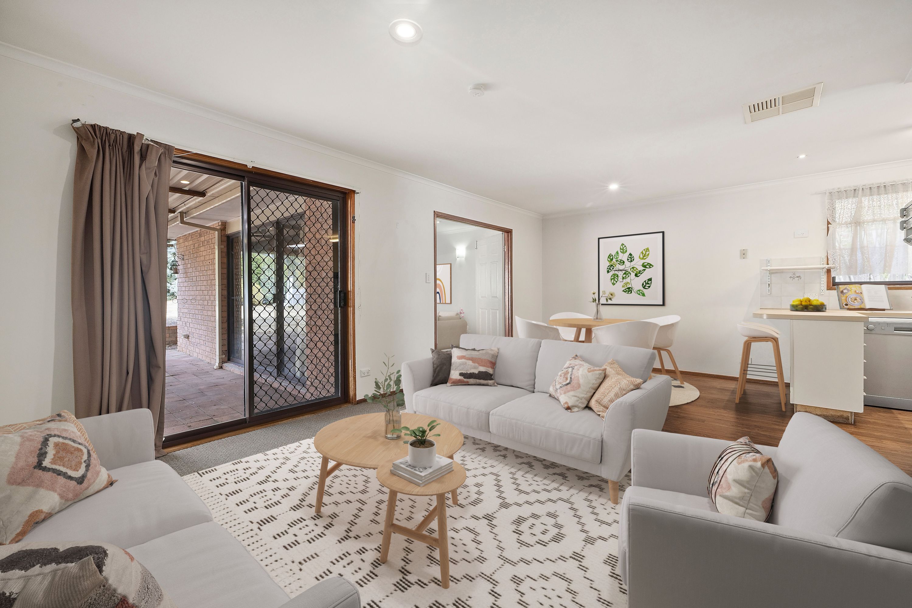79 Keverstone Circuit, Isabella Plains - Thumbnail 6