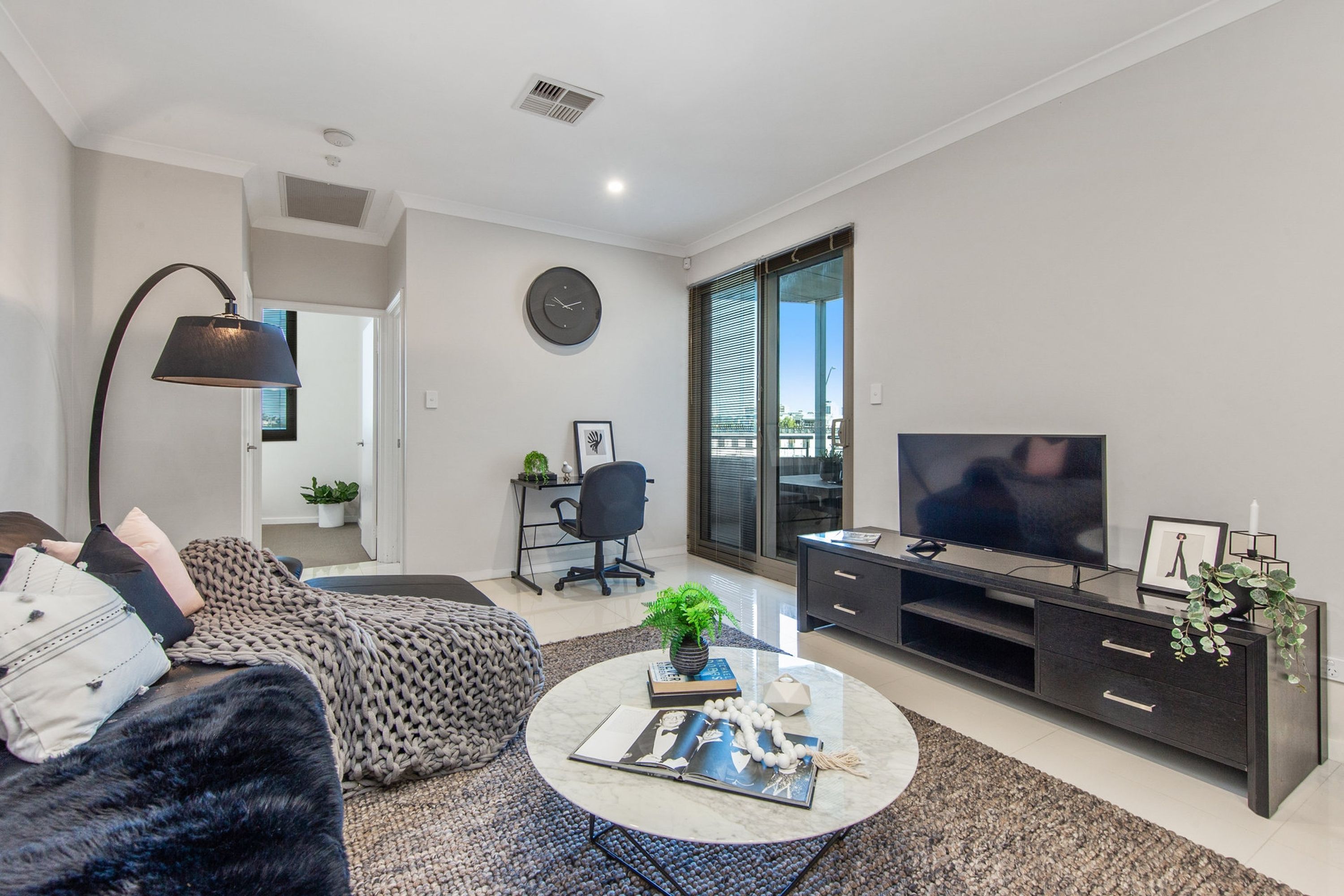 11/11/2 Edward Street, Perth - Thumbnail 2
