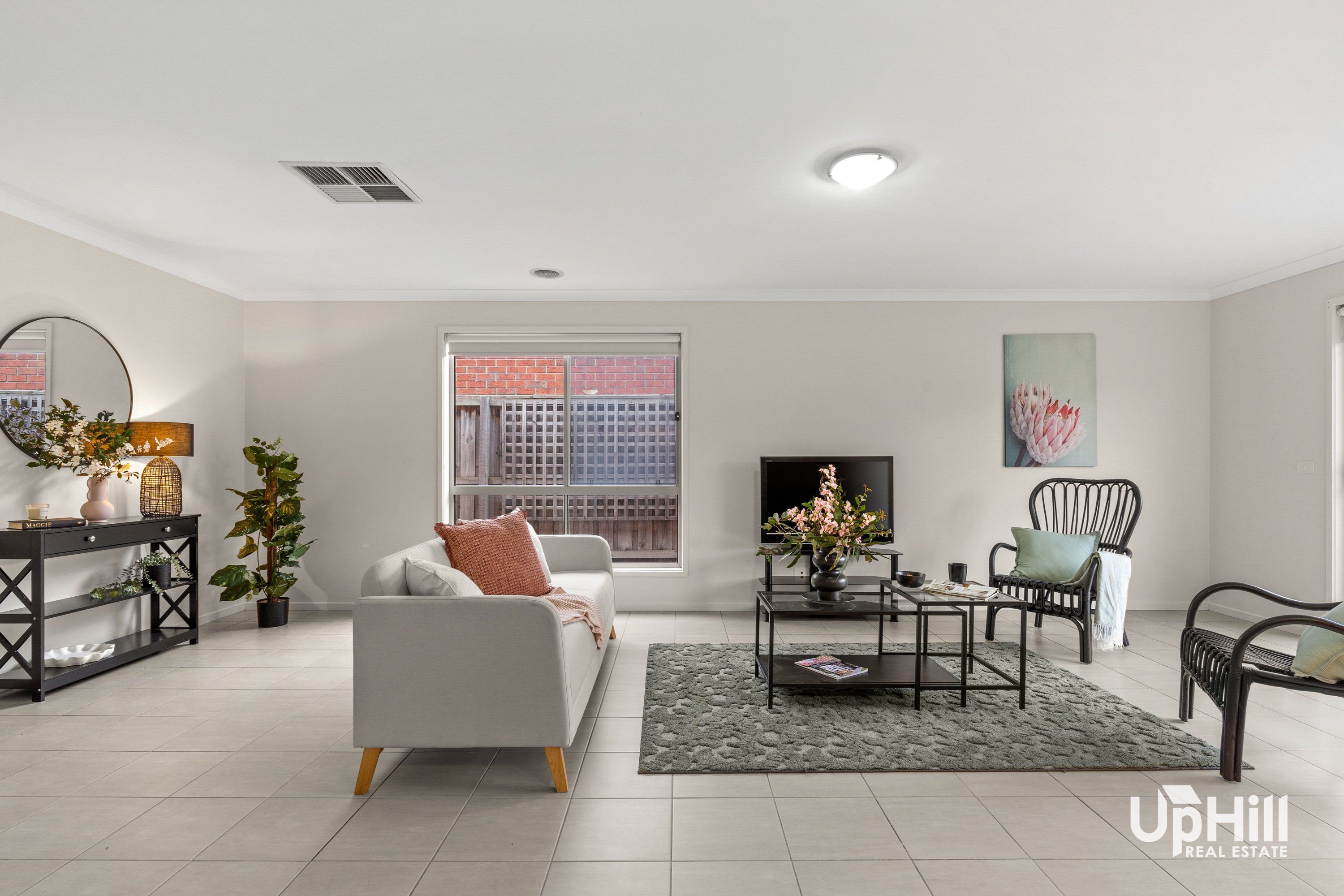 37 Rankin Close, Lynbrook - Thumbnail 5