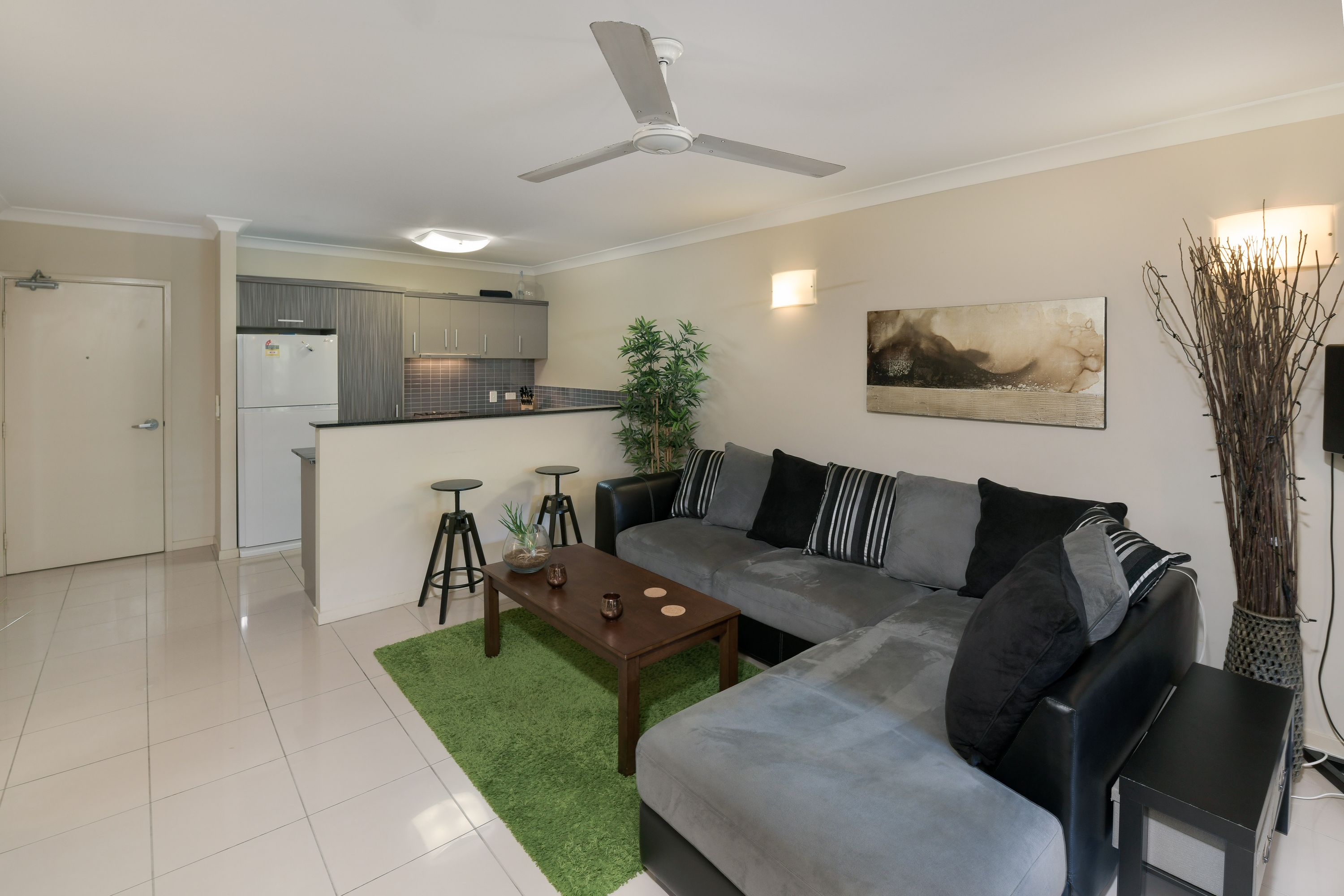 780/12, Westcourt - Thumbnail 3