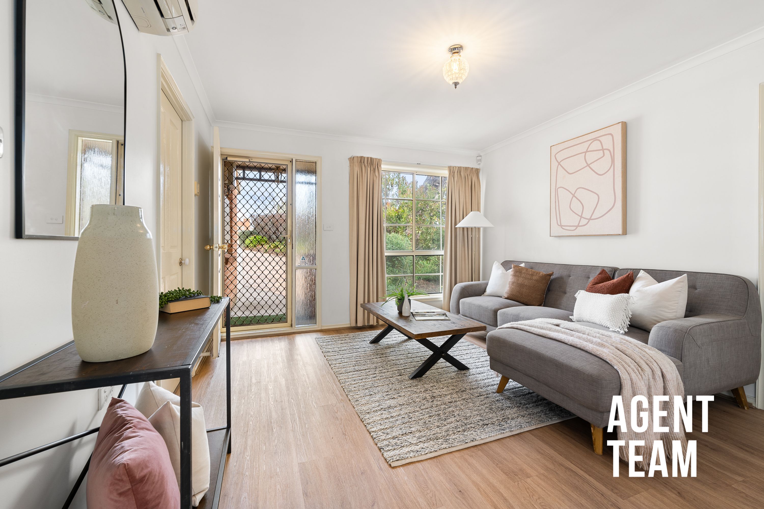 1/27 Roderick Street, Amaroo - Thumbnail 2