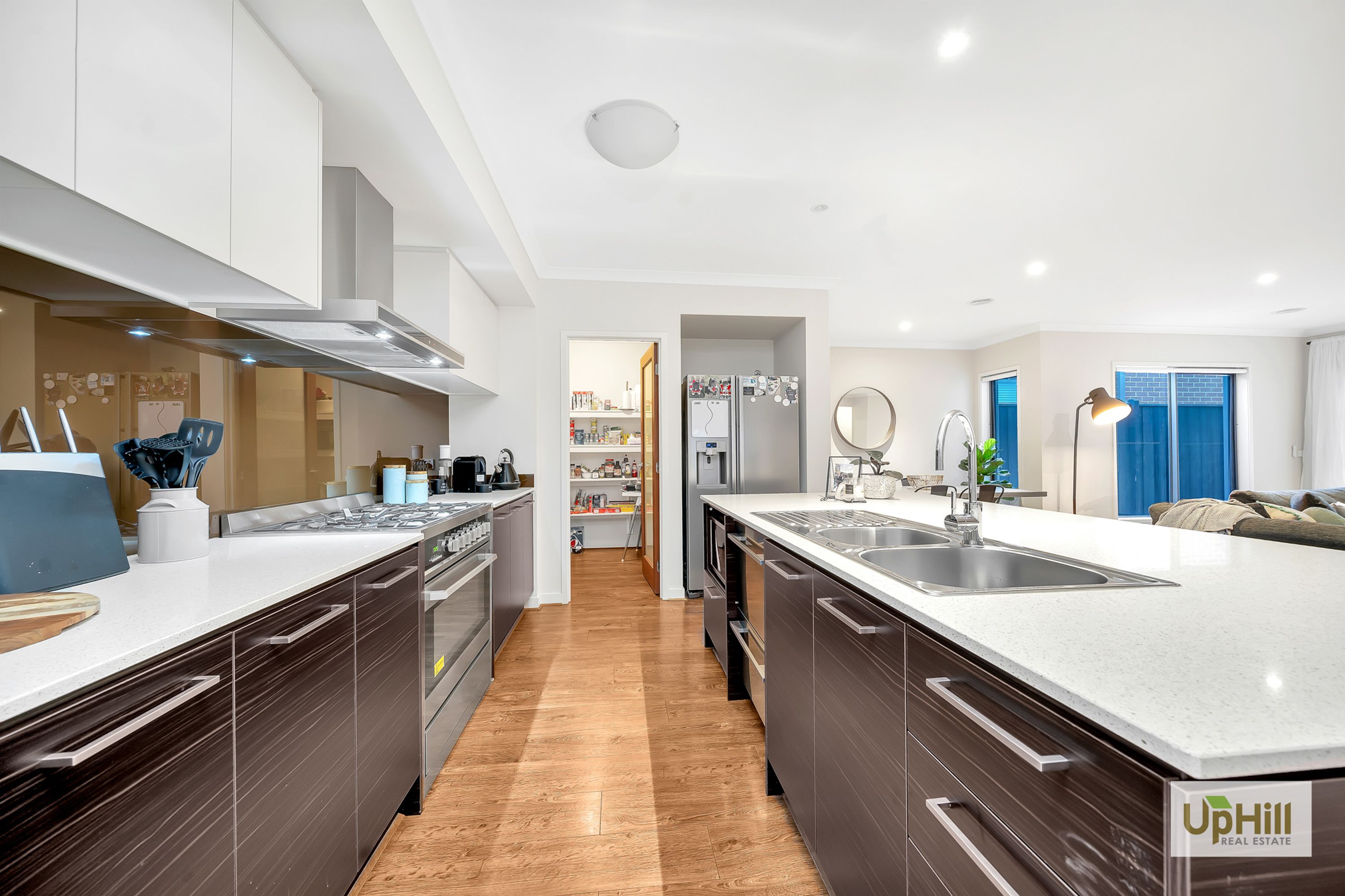 11 DAME AVENUE, Clyde North - Thumbnail 7