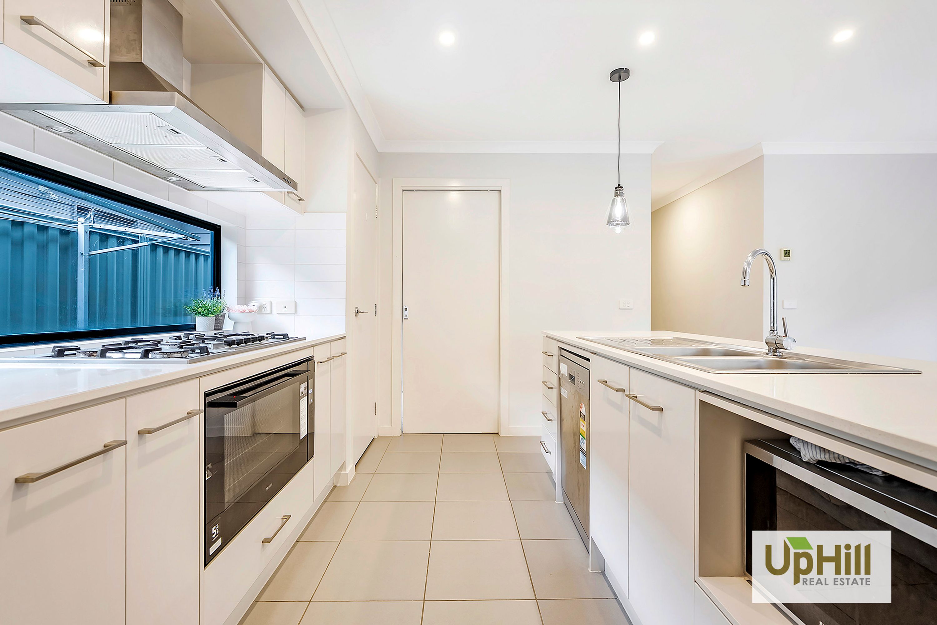 144 Lineham Drive, Cranbourne East - Thumbnail 7