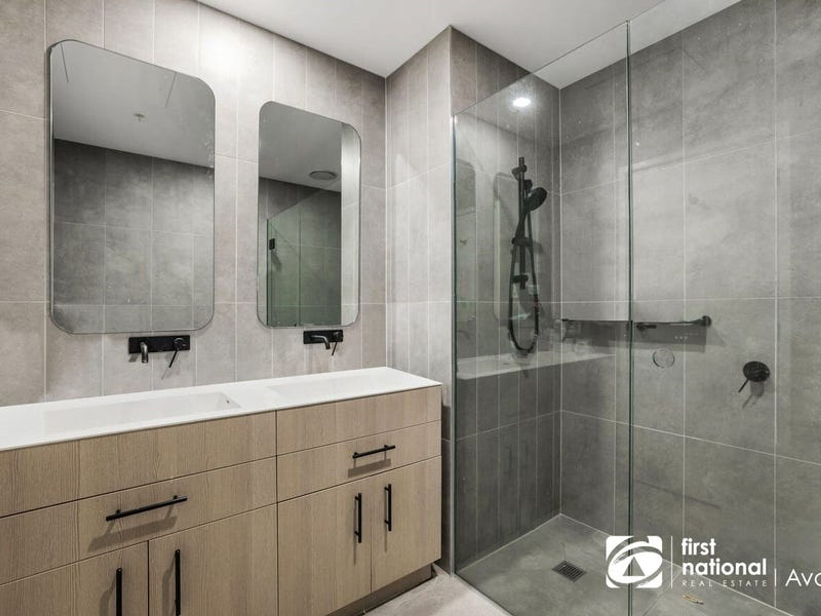810/868 Blackburn Road, Clayton - Thumbnail 3