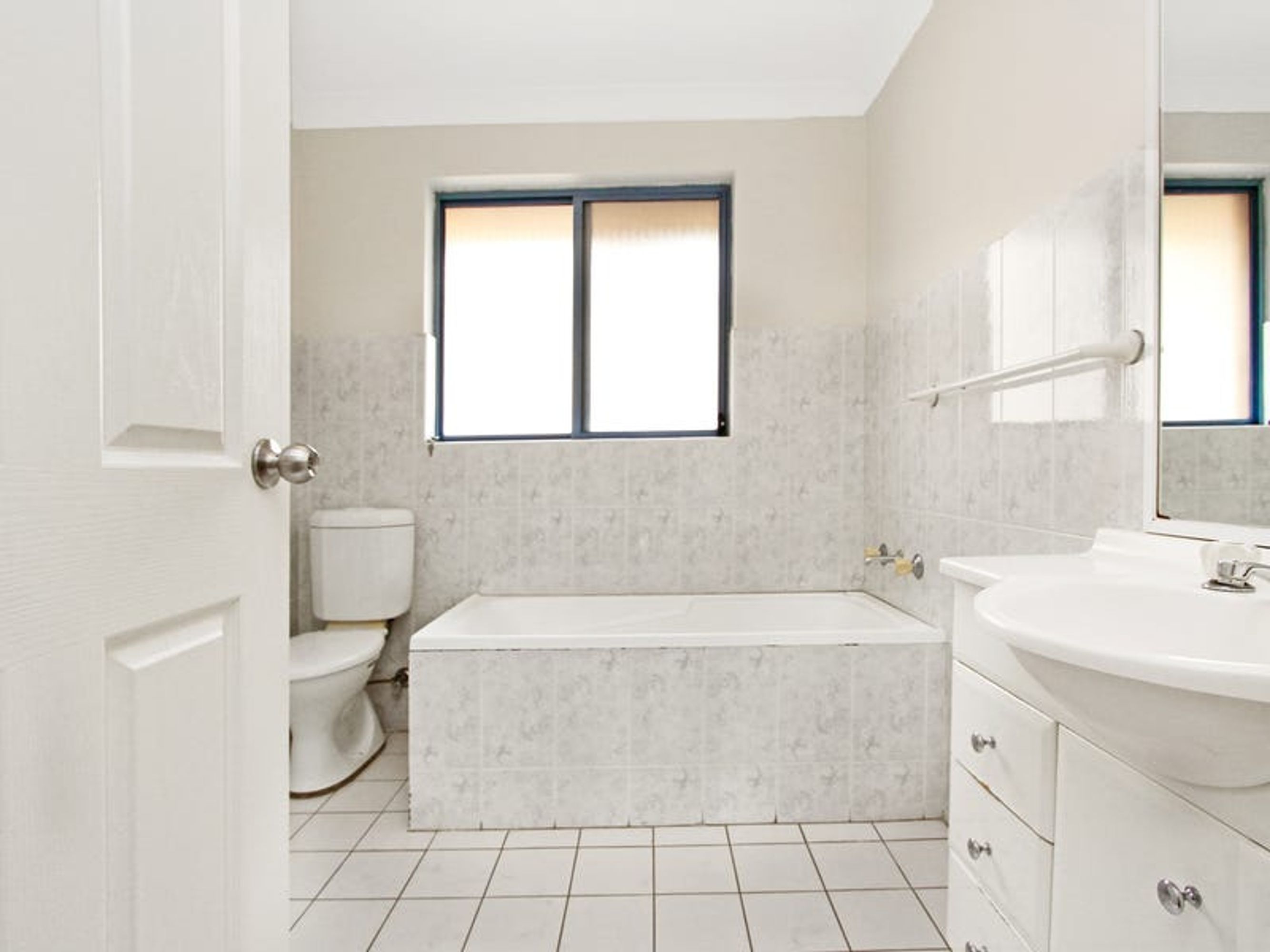 16/49-51 Woniora Road, Hurstville, Hurstville - Thumbnail 7