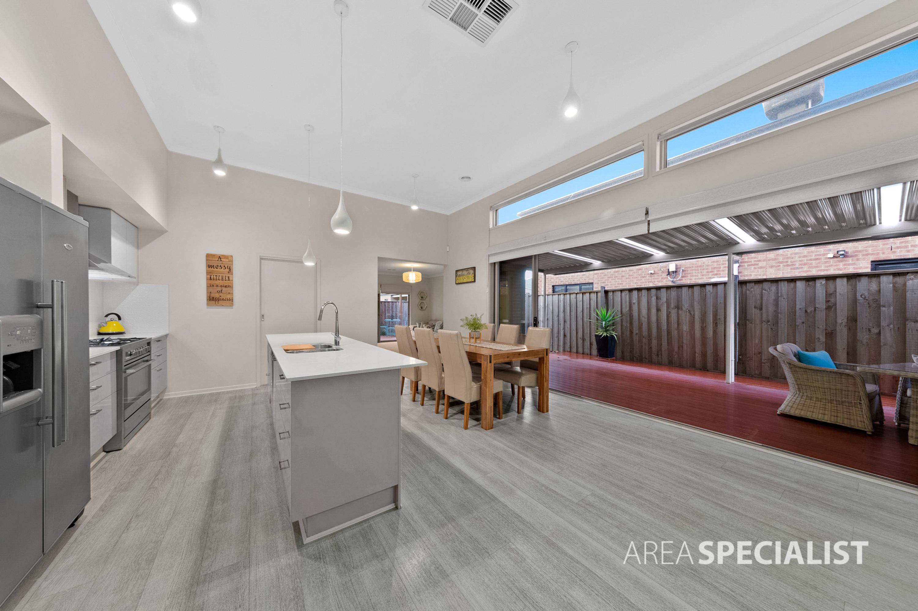 8 Forrester Grove, Fraser Rise VIC 3336, Fraser Rise - Thumbnail 3
