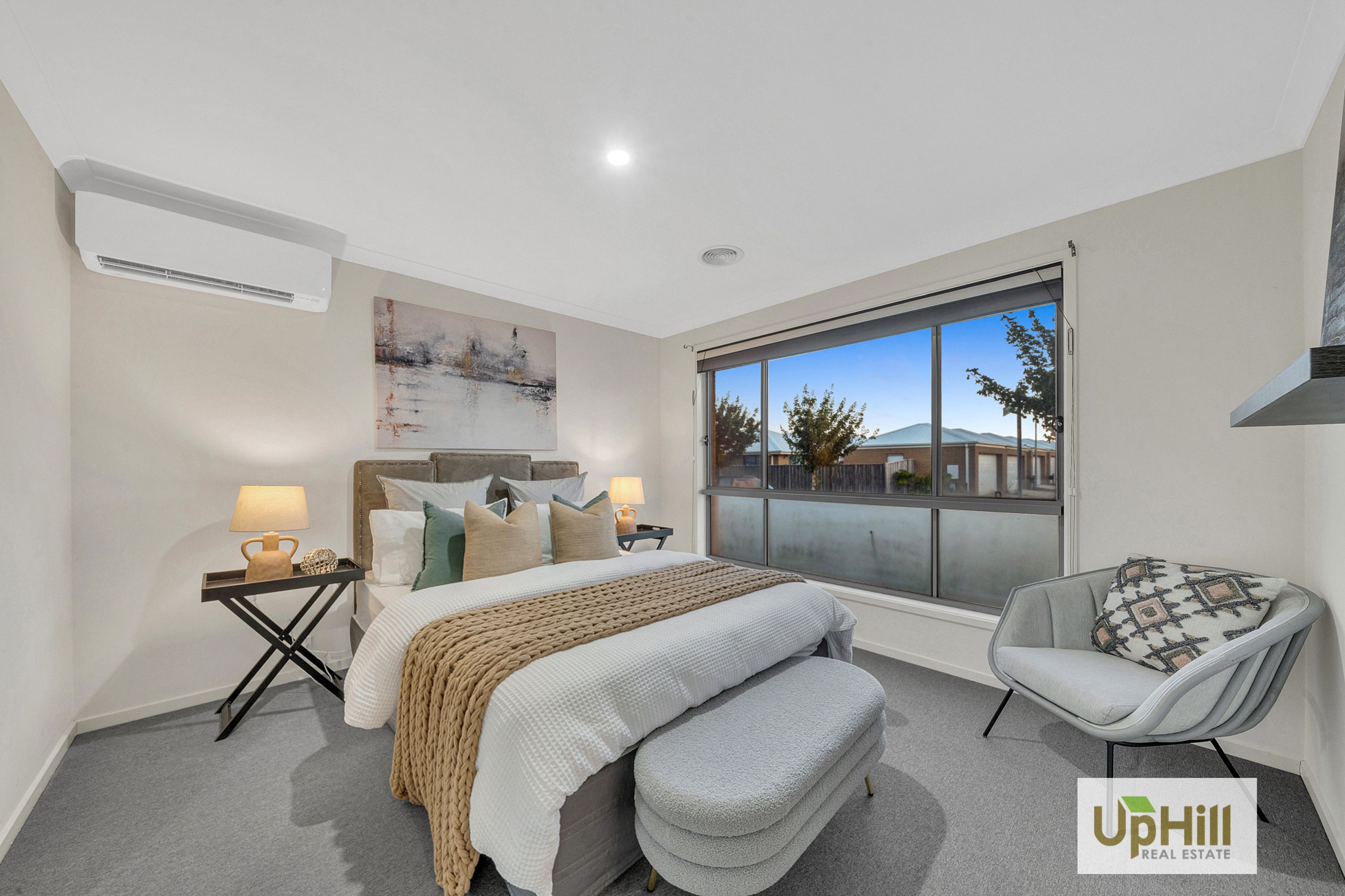 13 Pump House Crescent, Clyde - Thumbnail 2