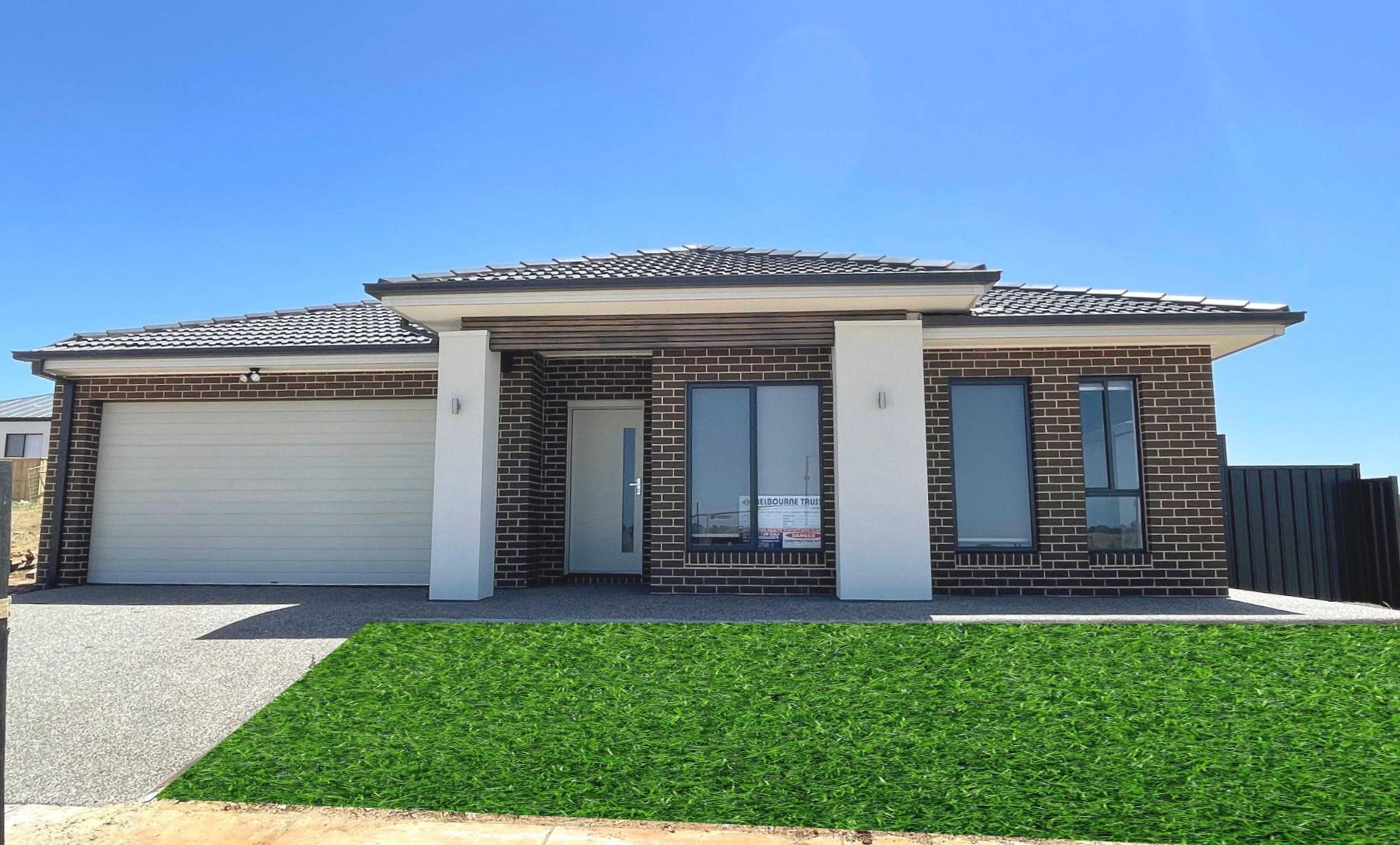 16 Litoria Drive, Deanside