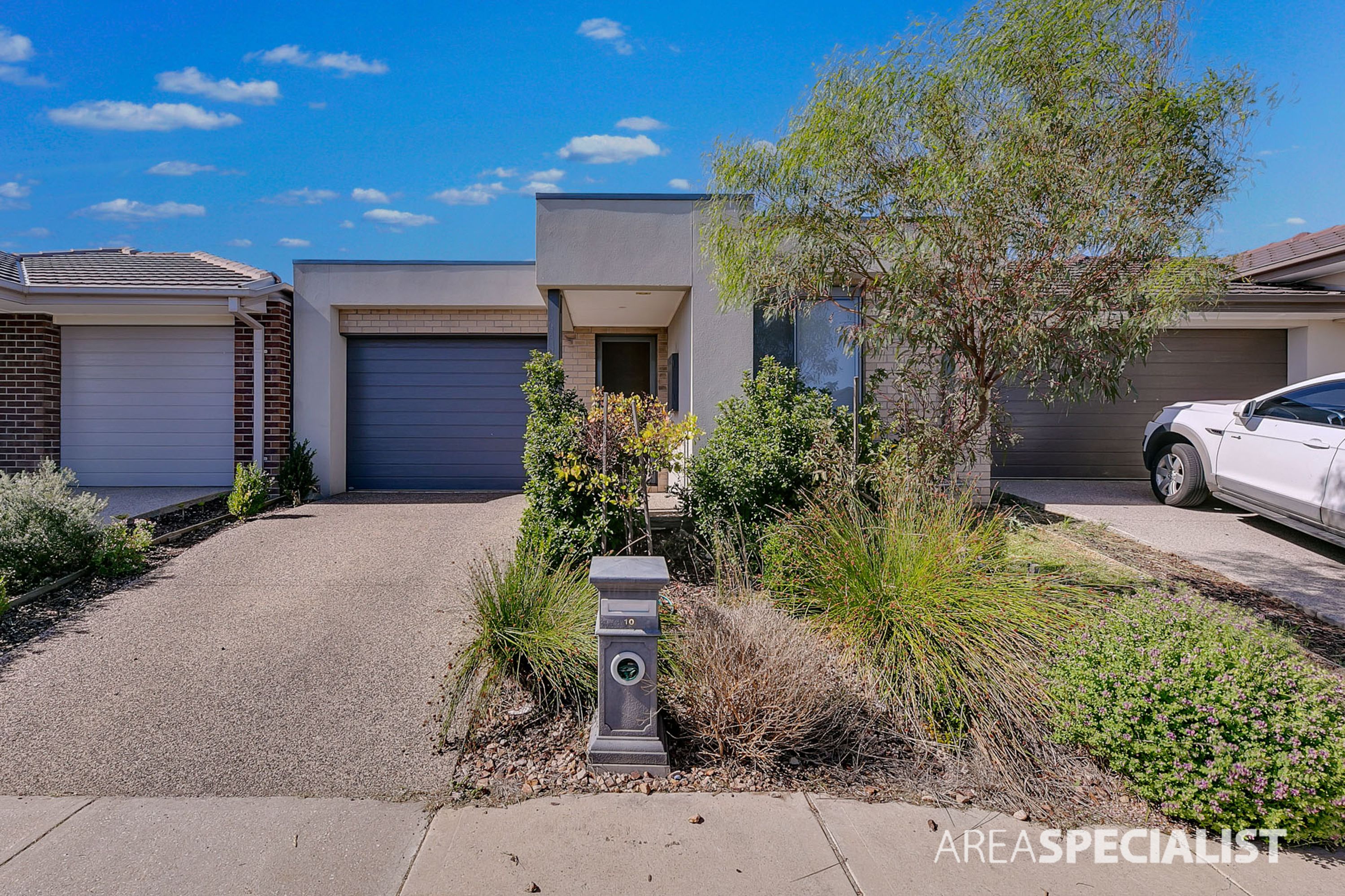 10 Hammersmith Road, Wyndham Vale