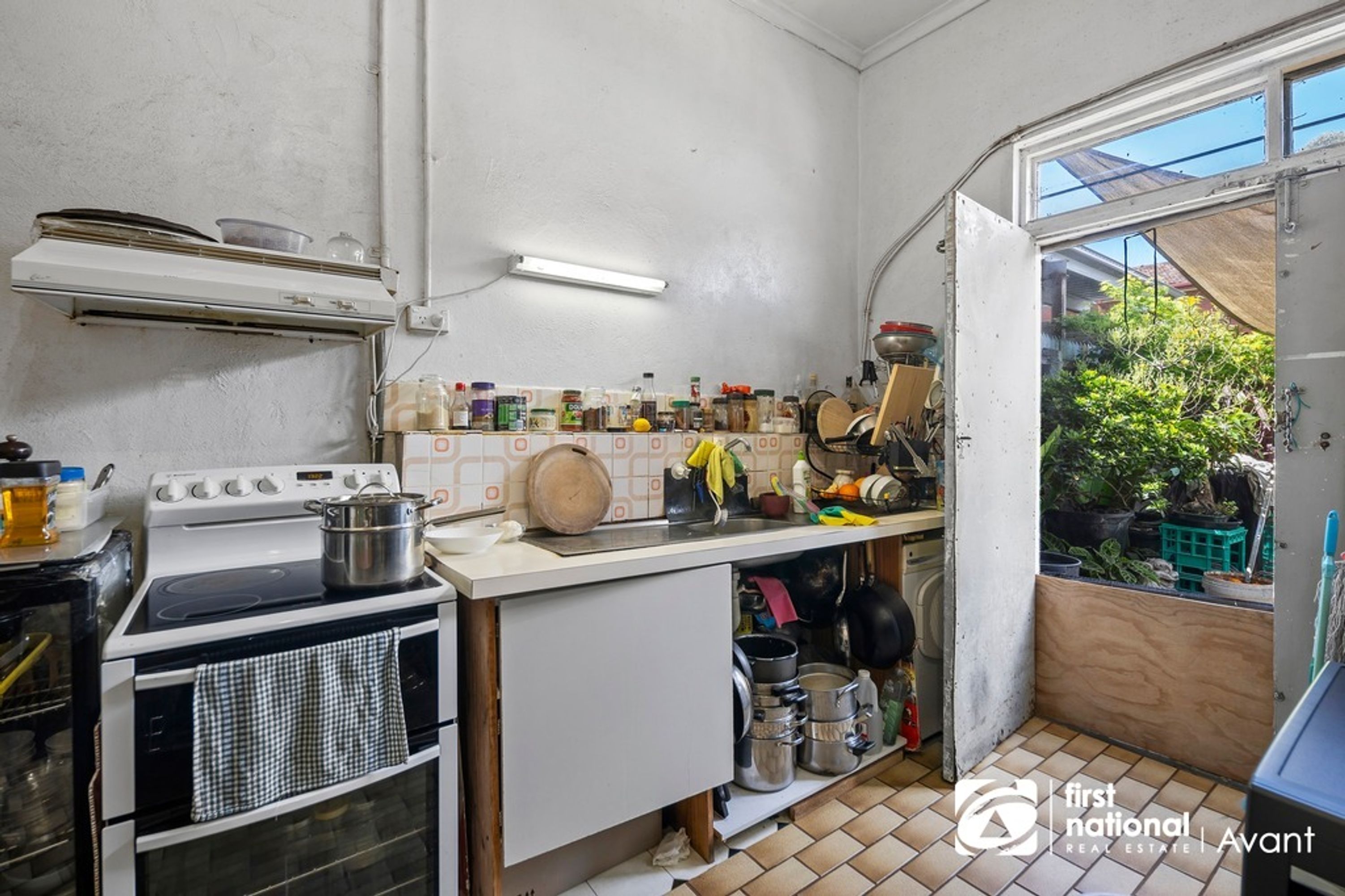 76 East Street, Hadfield - Thumbnail 8