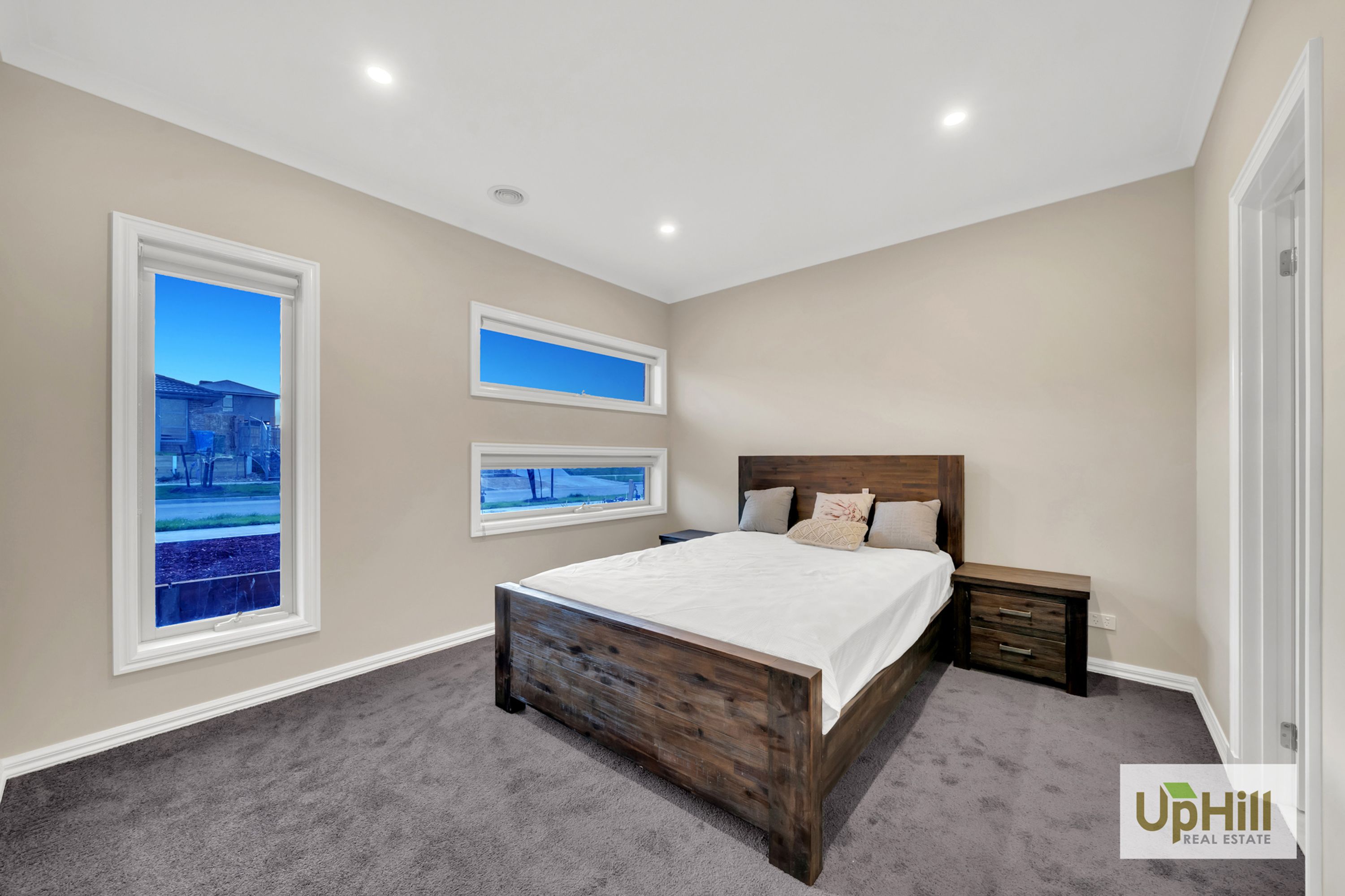 35 CATTEES STREET, Clyde North - Thumbnail 3