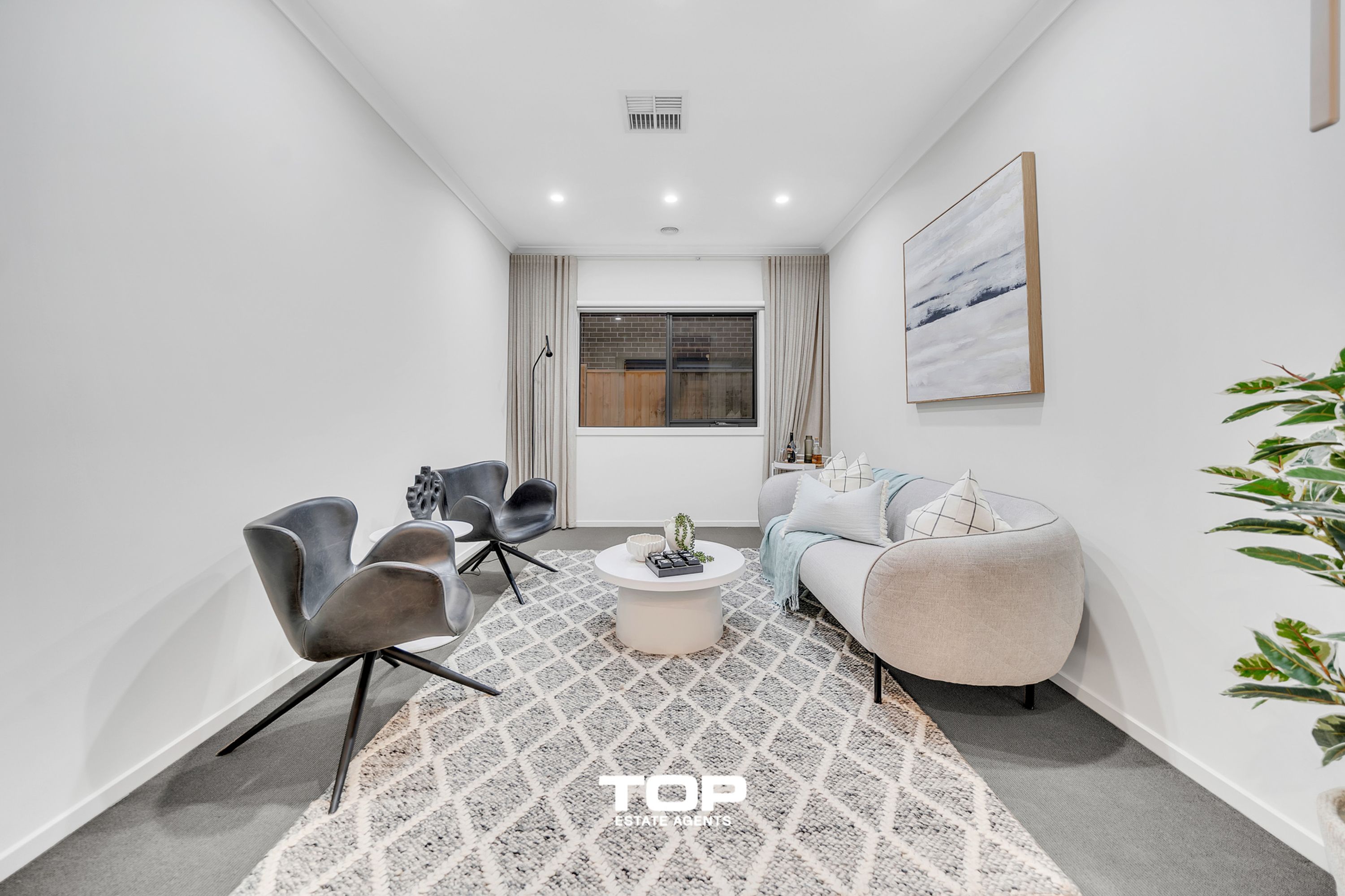 232 Saint Germain Boulevard, Clyde North - Thumbnail 4
