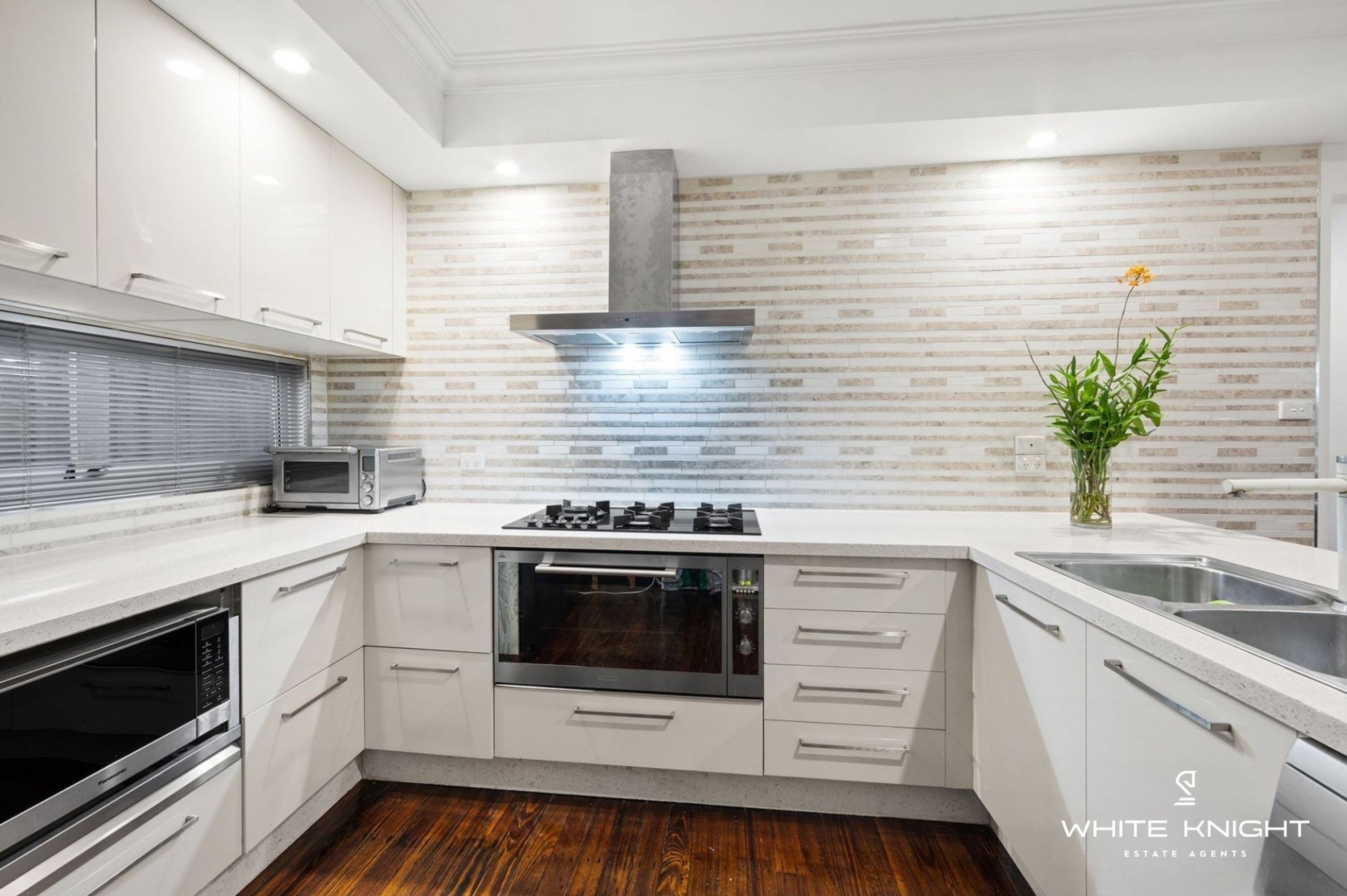 30 Erica Avenue, St Albans VIC 3021, St Albans - Thumbnail 2