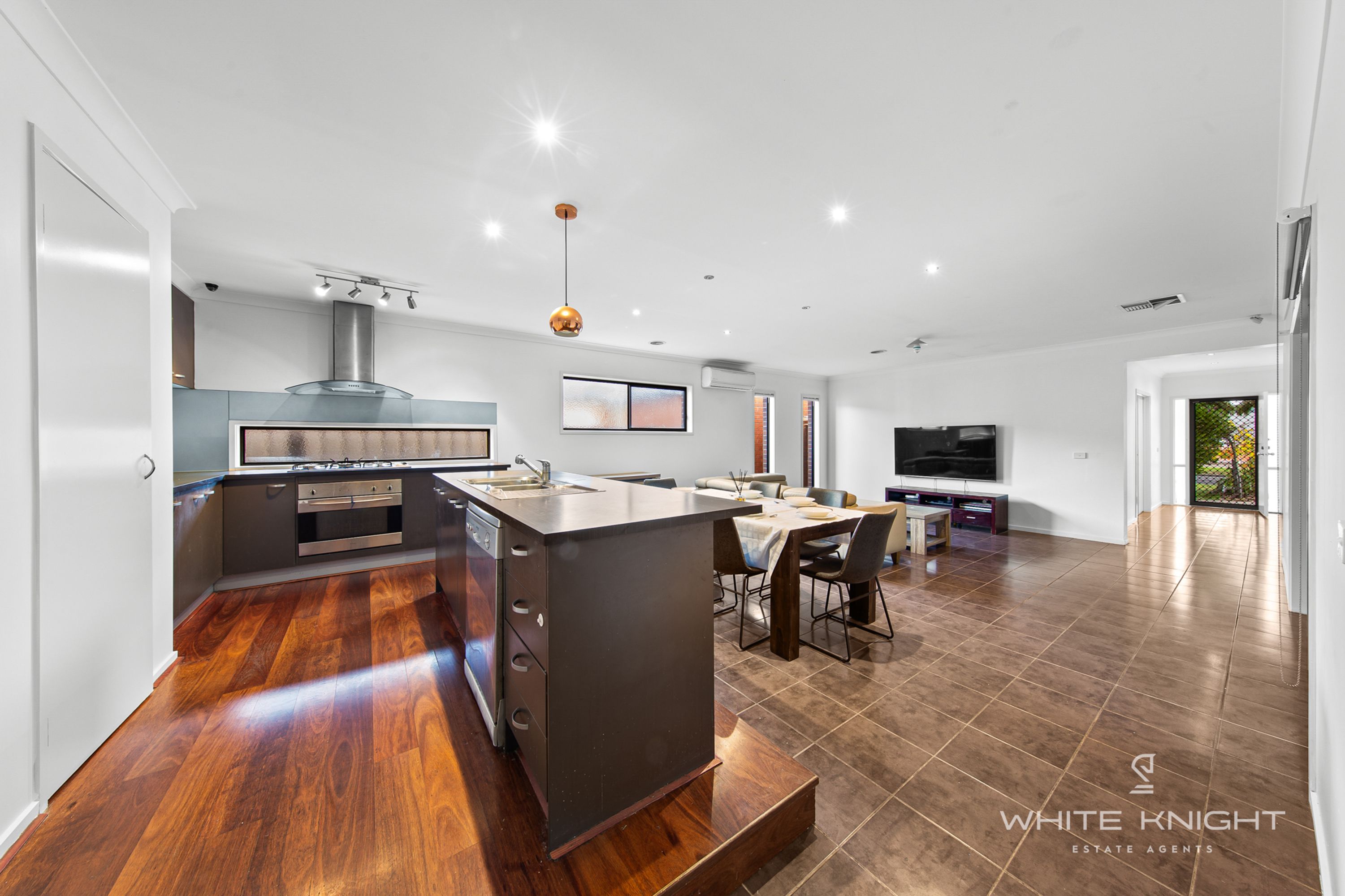 65 Leichhardt Avenue, Burnside Heights VIC 3023, Burnside Heights - Thumbnail 2