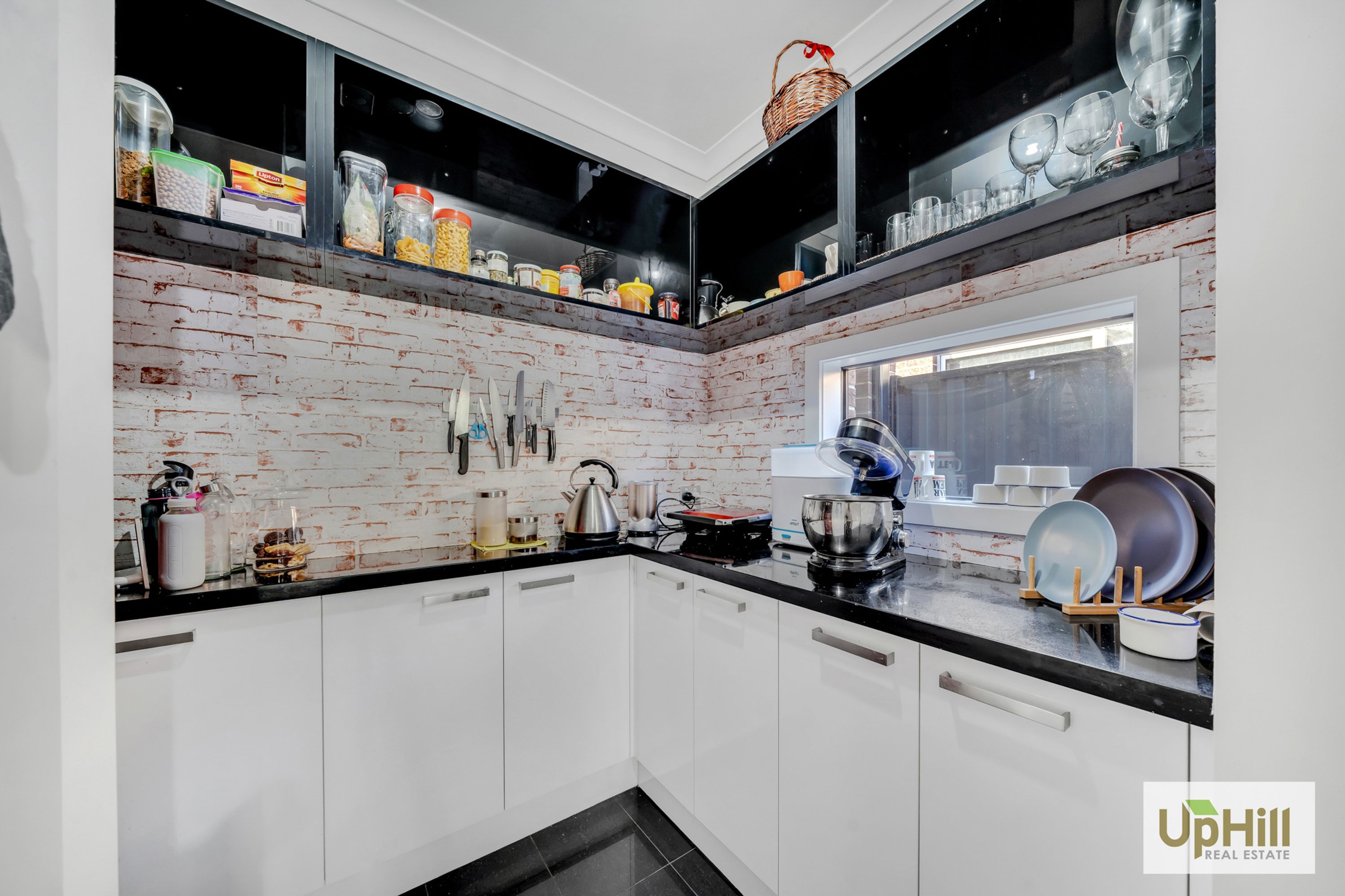 64 SERENE WAY, Clyde North - Thumbnail 5