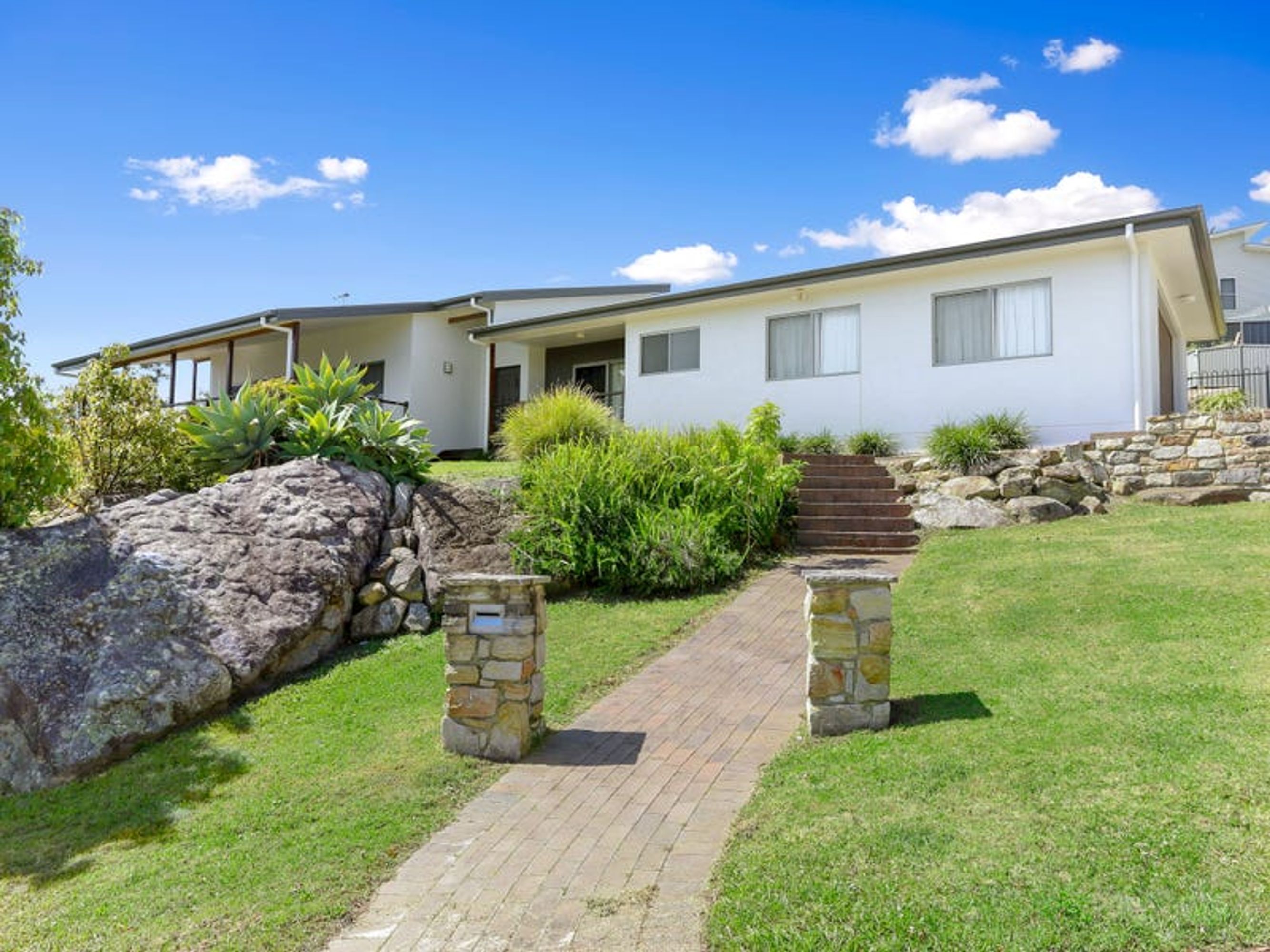 19 Riverwood Terrace, Maclean - Image 1