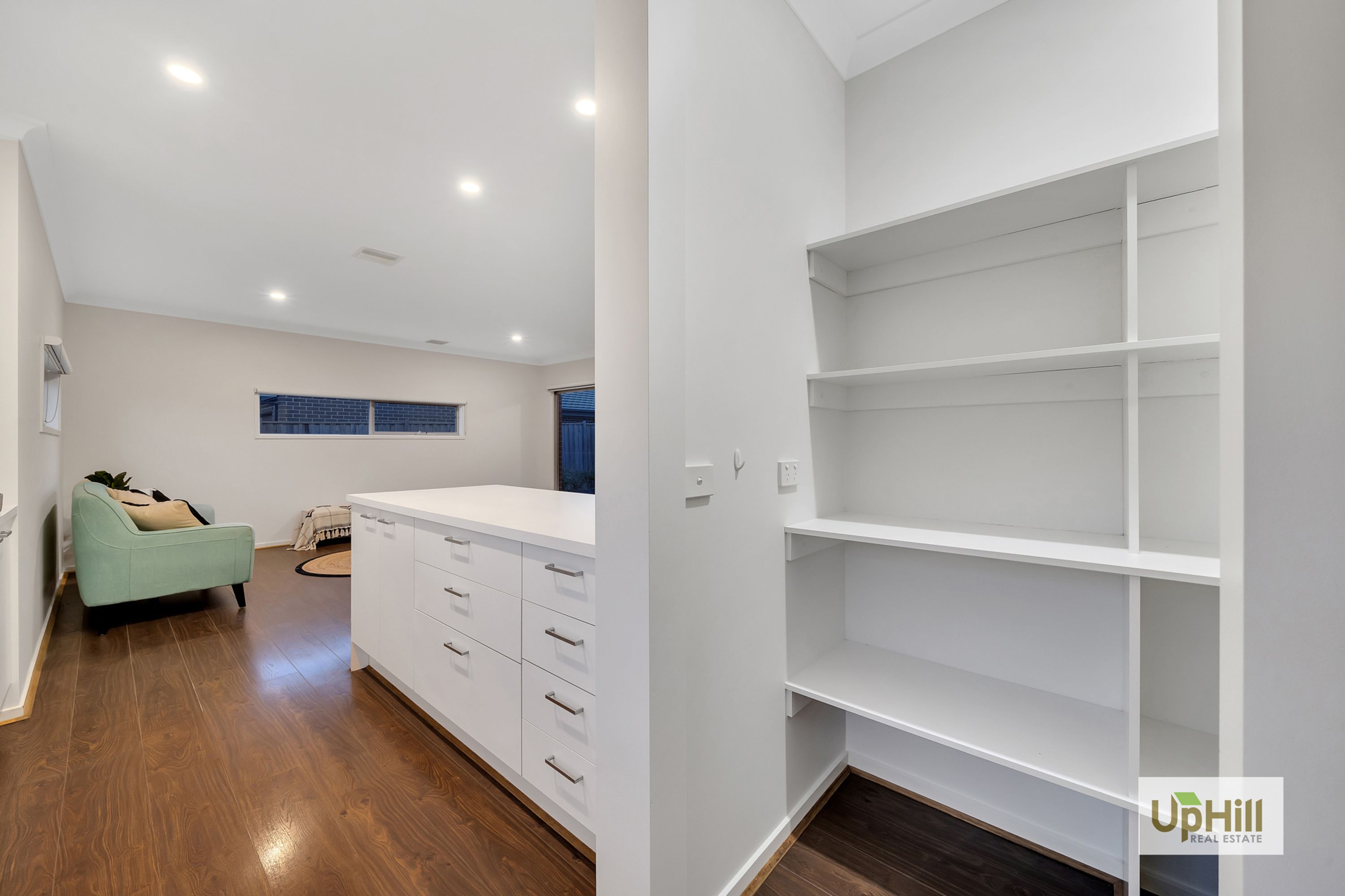 23 ELMTREE CRESCENT, Clyde North - Thumbnail 7