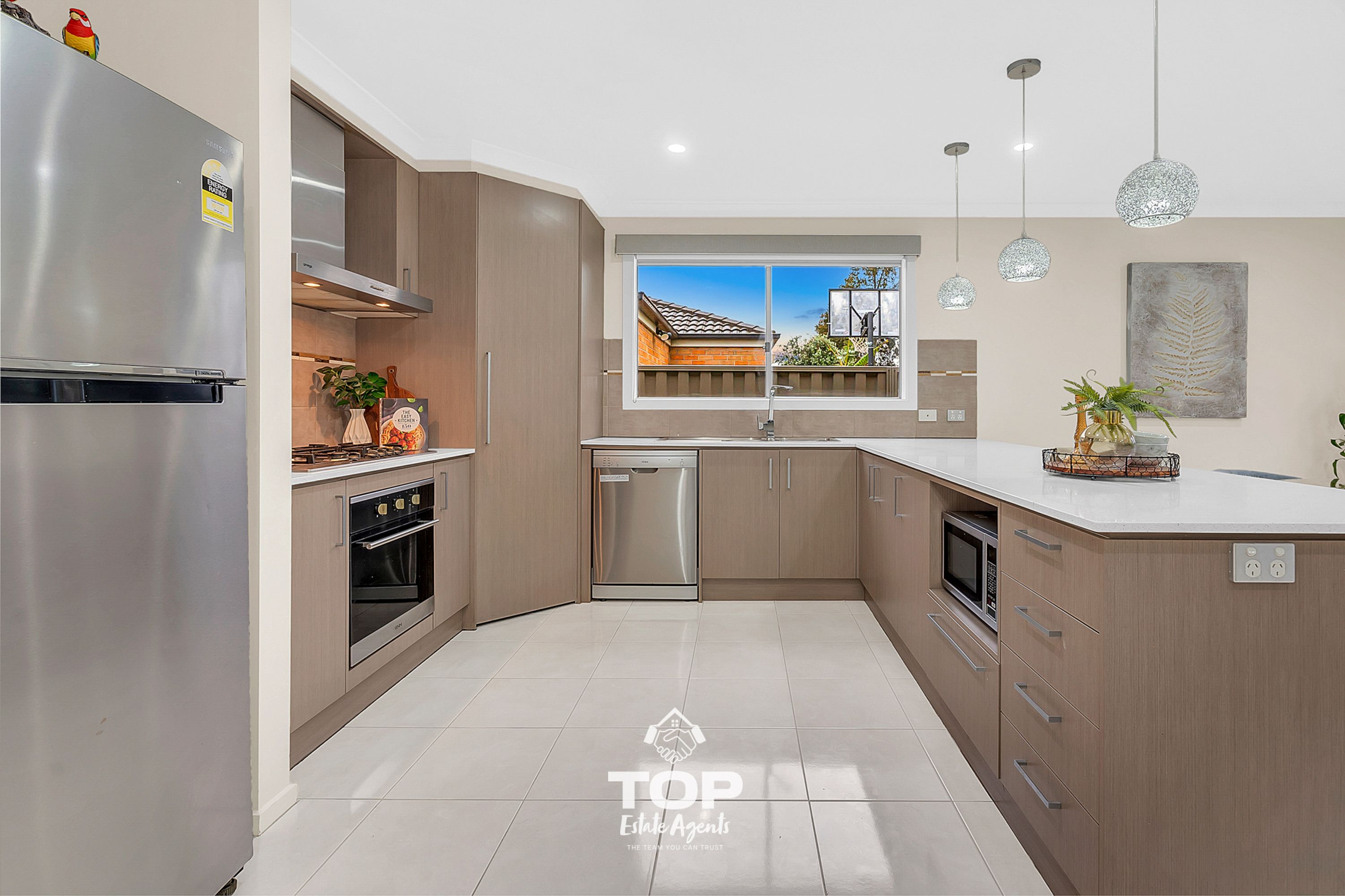 52 Tankard Drive, Cranbourne East - Thumbnail 8