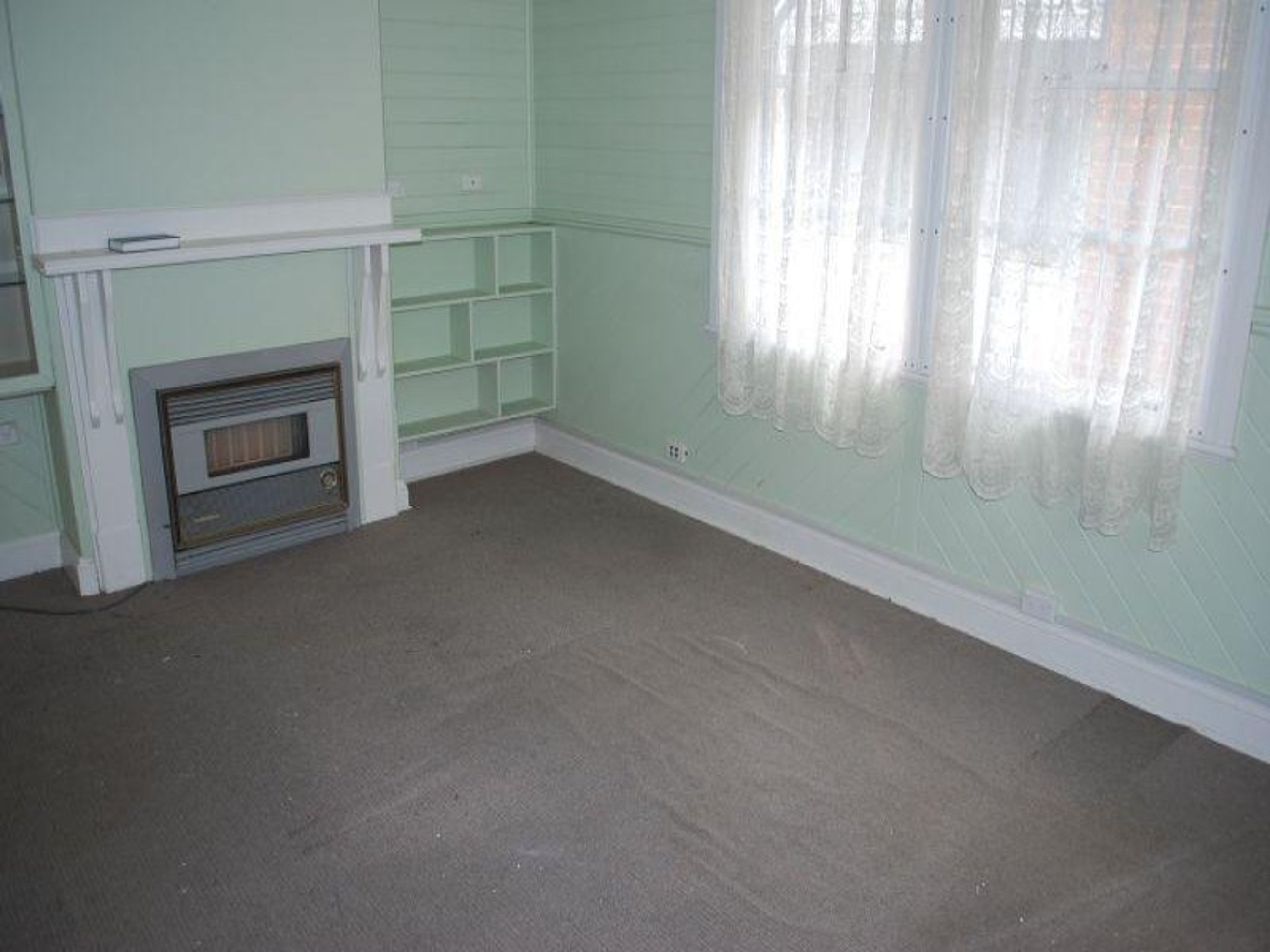 71 Parke St, Katoomba - Thumbnail 2