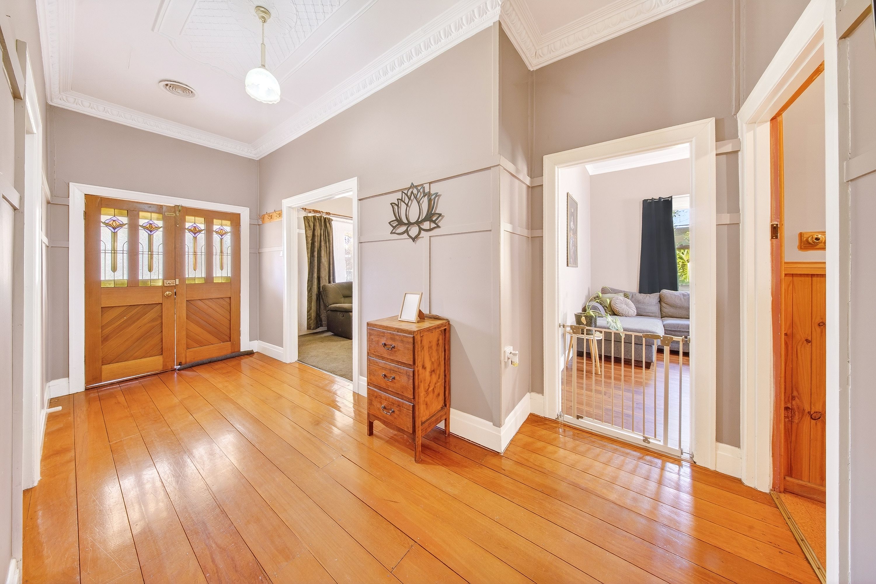 8 Railway Avenue, Horsham VIC 3400, Horsham - Thumbnail 2