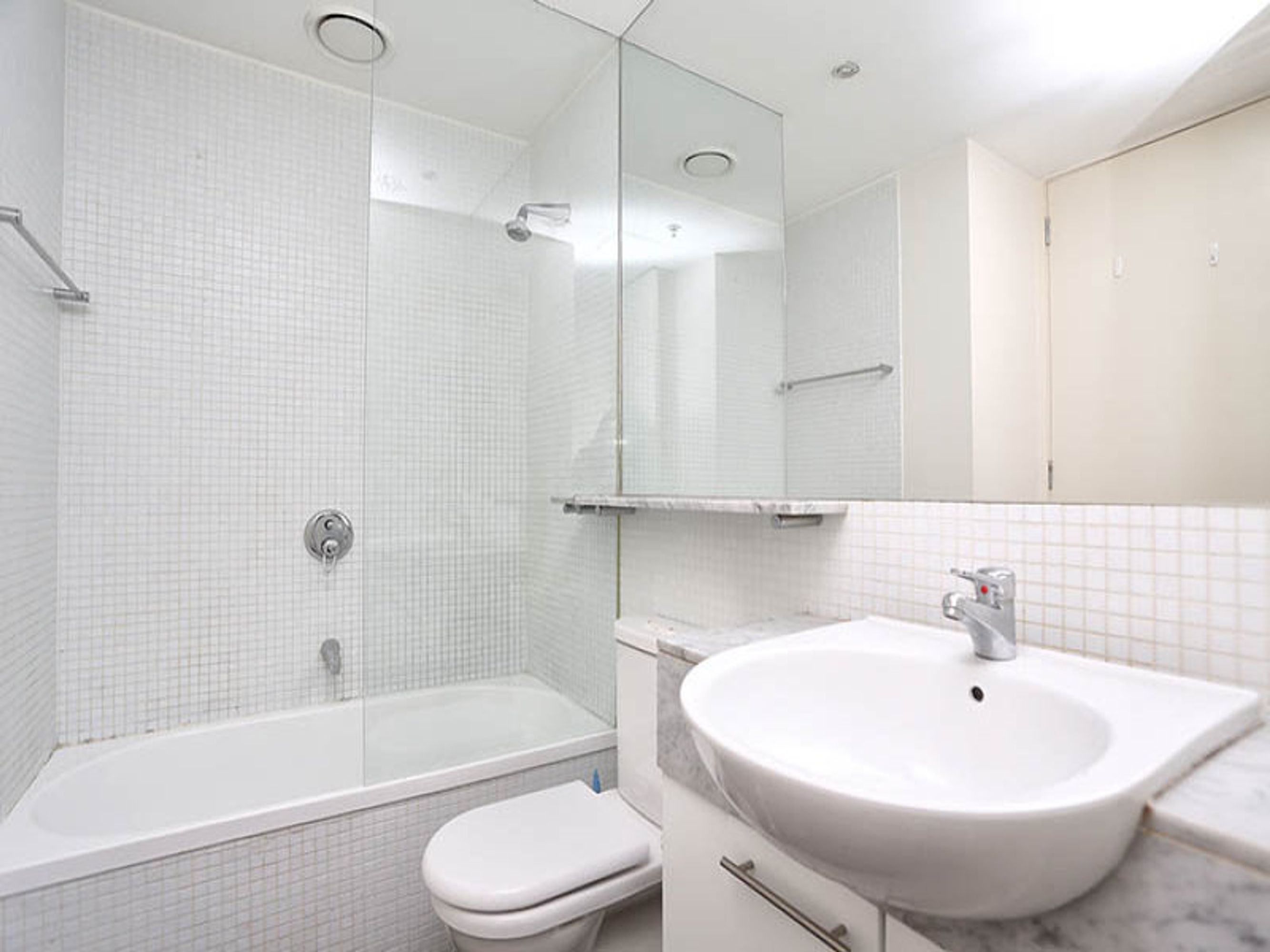 1506/225 Elizabeth Street, Melbourne - Thumbnail 6