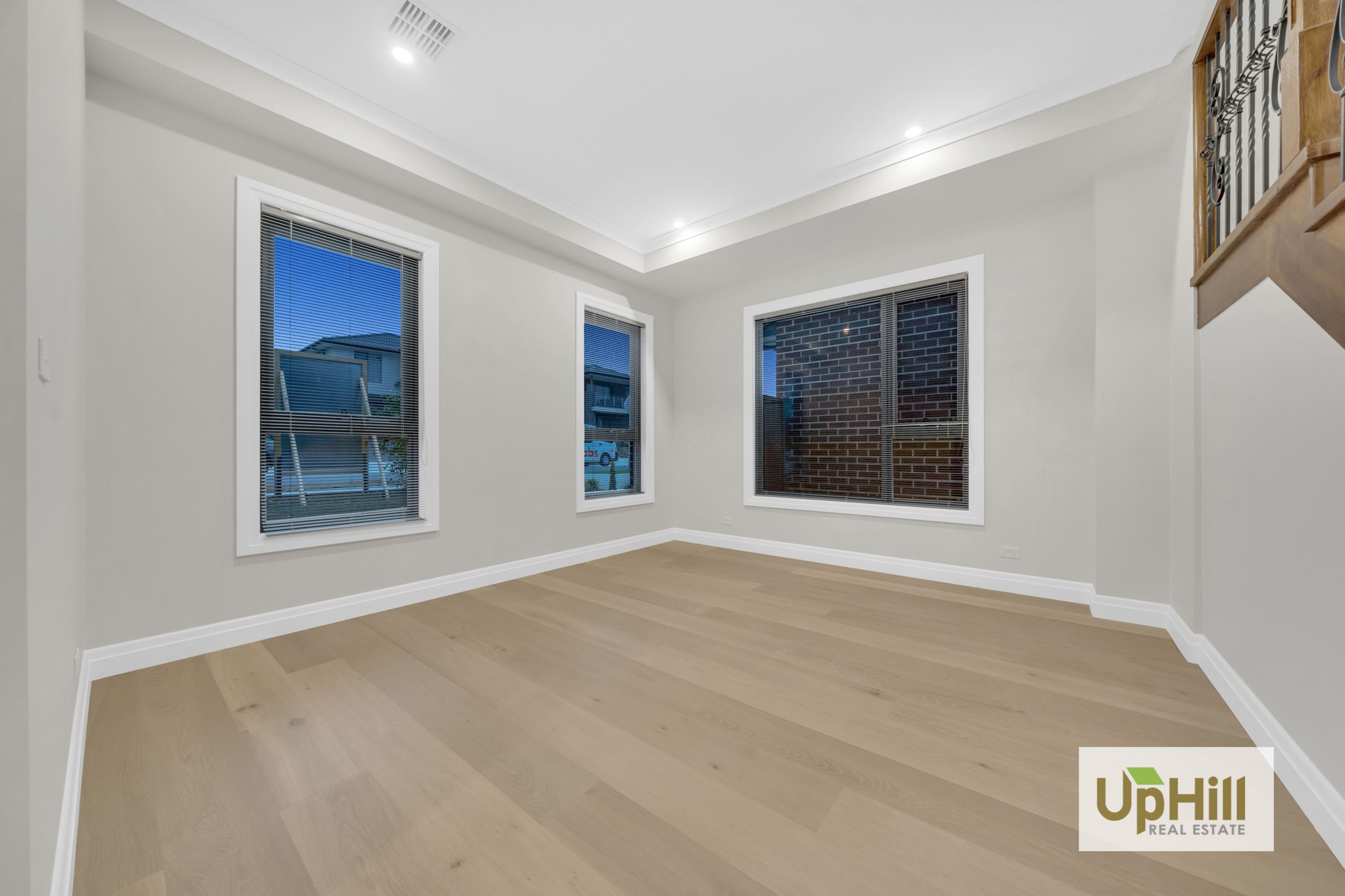 36 Gallant Drive, Clyde North - Thumbnail 5