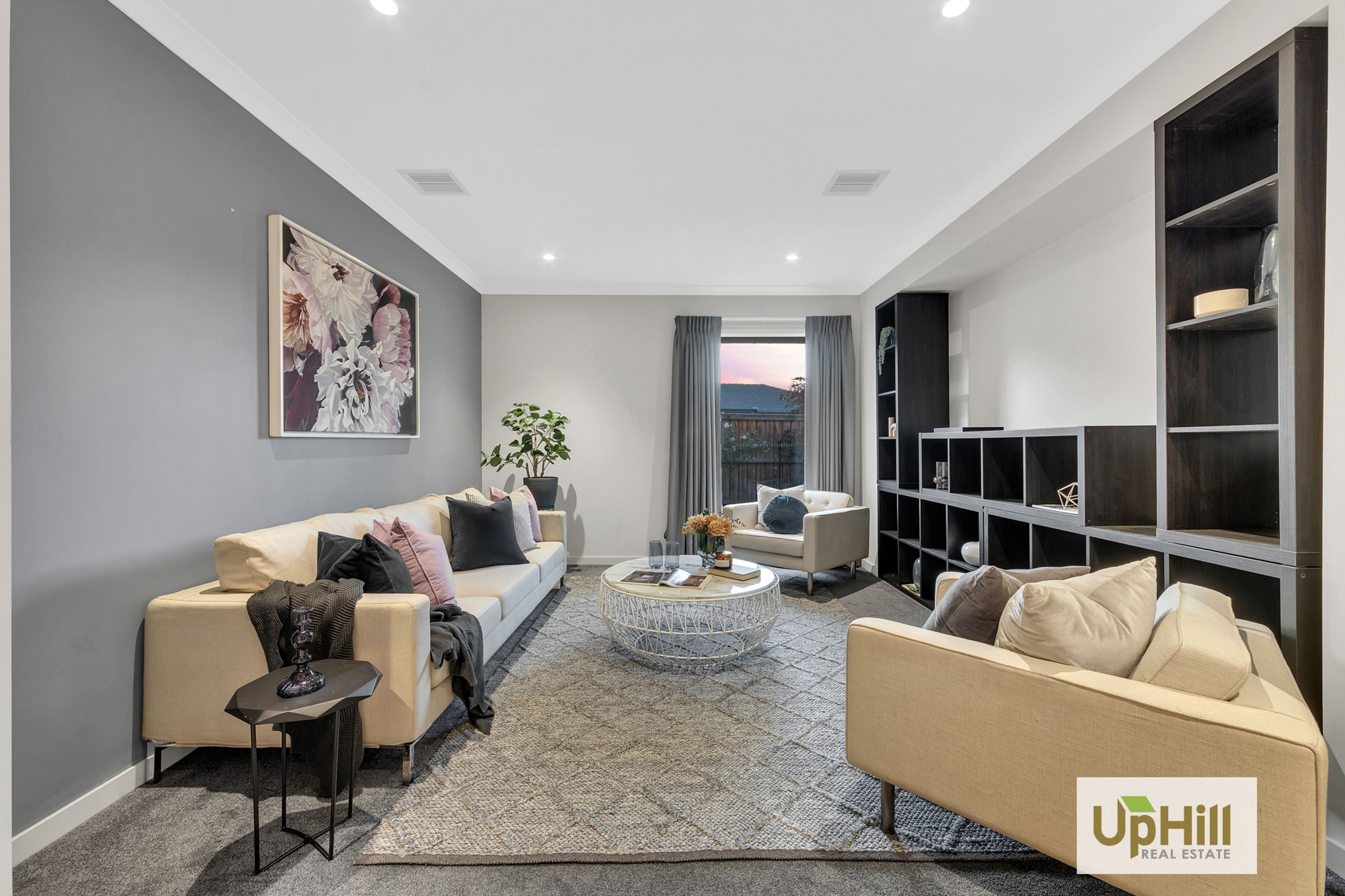 24 Compton Way, Clyde North - Thumbnail 7
