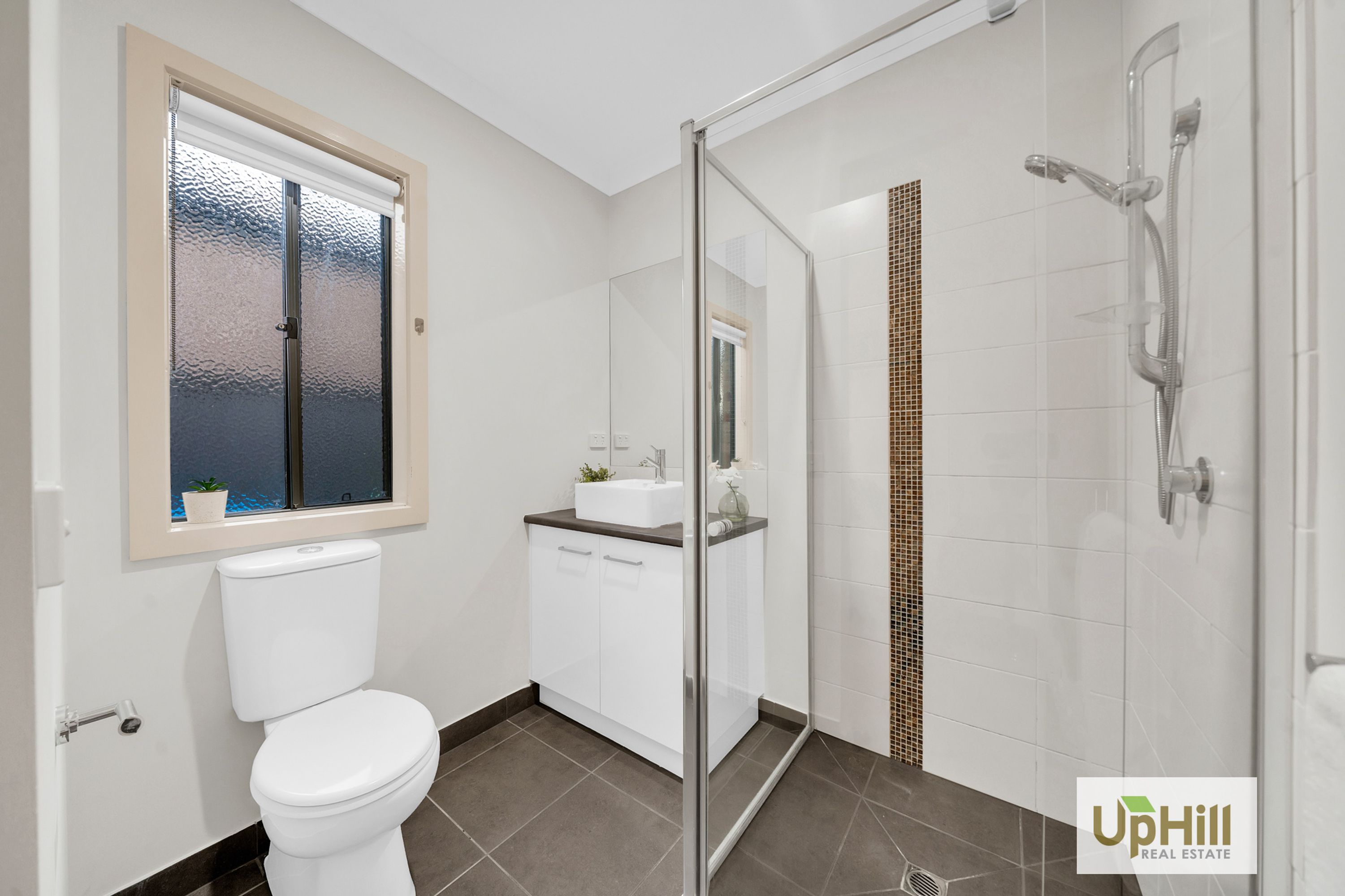21 Elwick Drive, Clyde North - Thumbnail 4