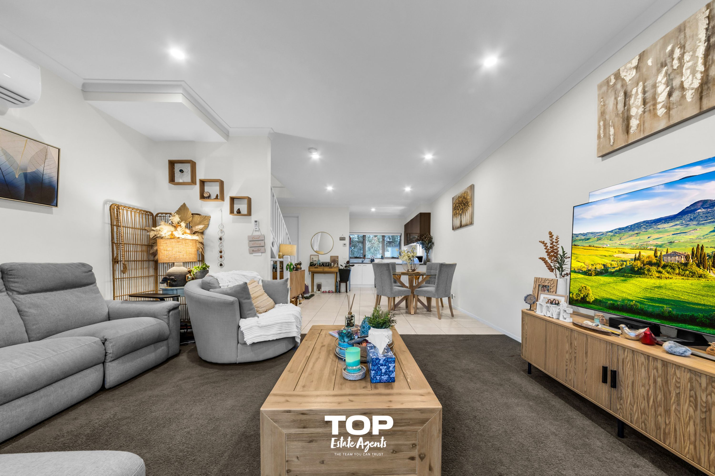 11 Topal Drive, Officer - Thumbnail 5
