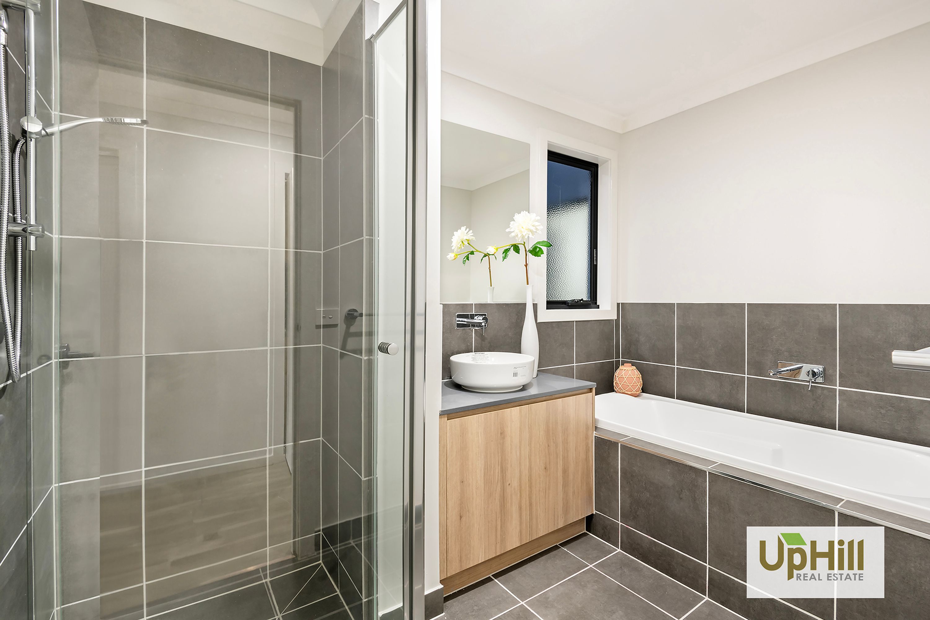 7 Guell Lane, Clyde North - Thumbnail 4