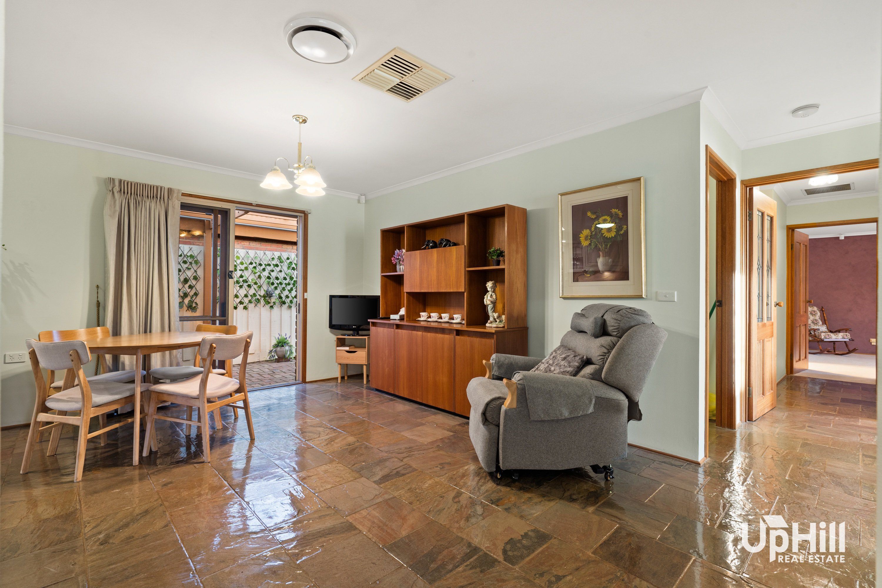 12 Princess Maria Place, Hampton Park - Thumbnail 8