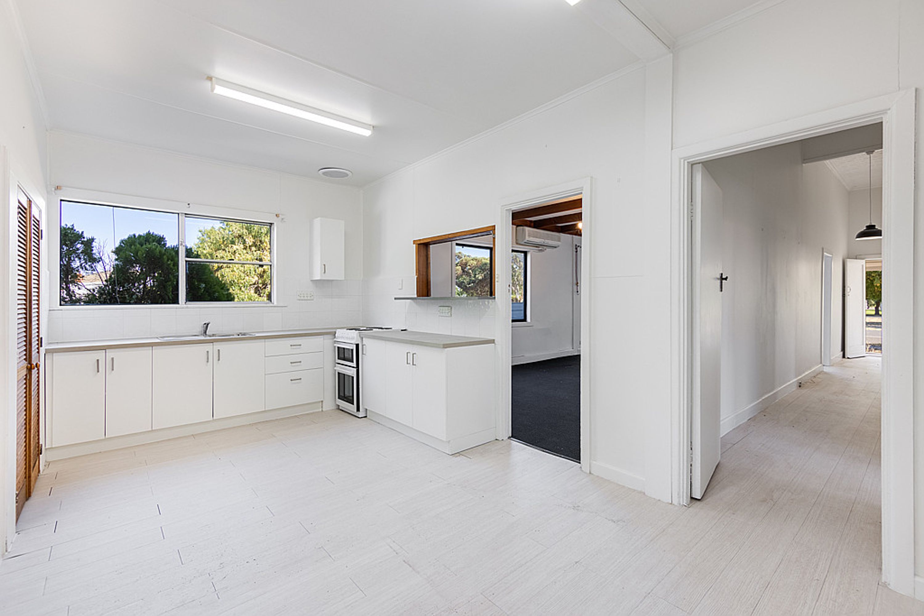 153 Nelson Street, Nhill VIC 3418, Nhill - Thumbnail 2
