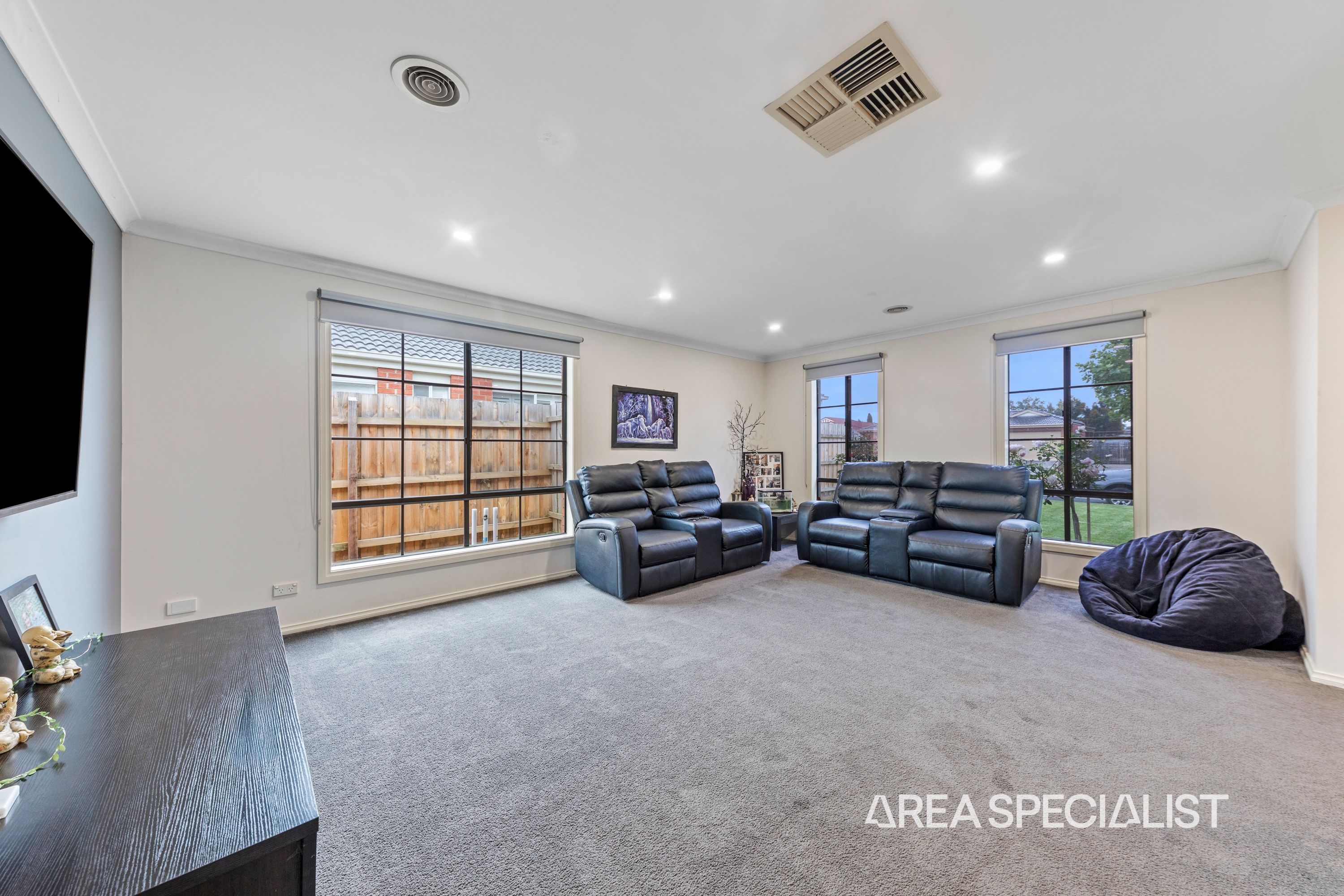 14 Park Boulevard, Pakenham - Thumbnail 5