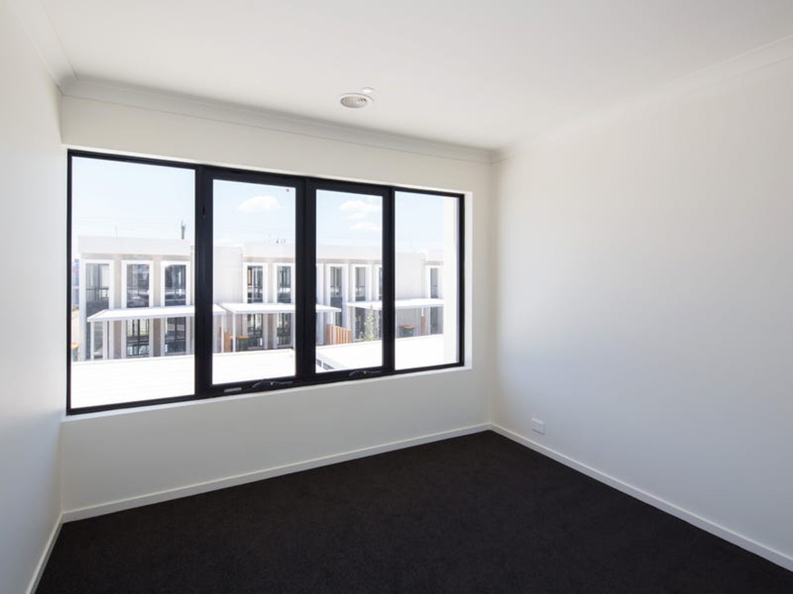 10 Orana Way, Springvale - Thumbnail 7