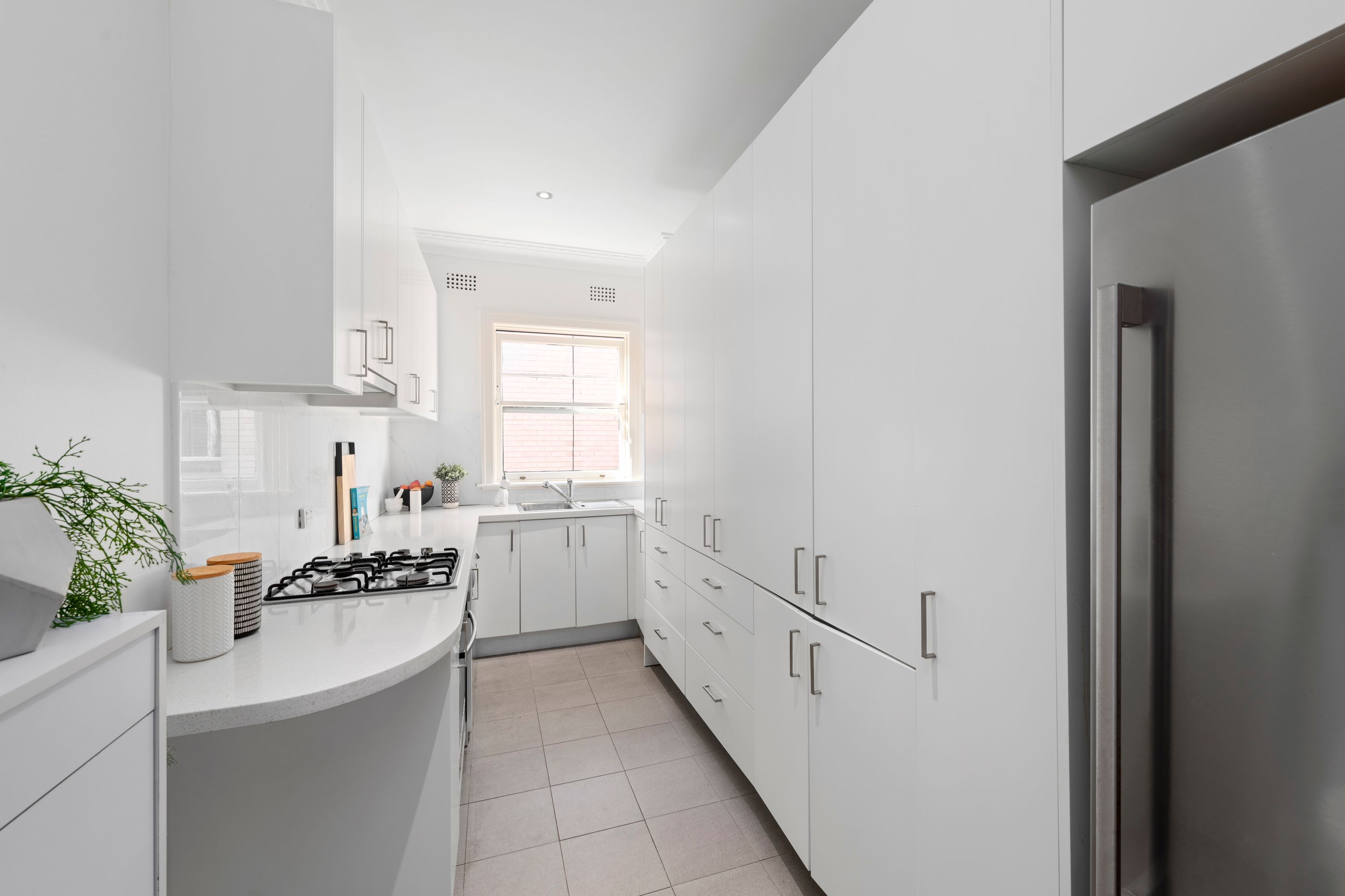 9/6 Duke Street, Kensington - Thumbnail 2