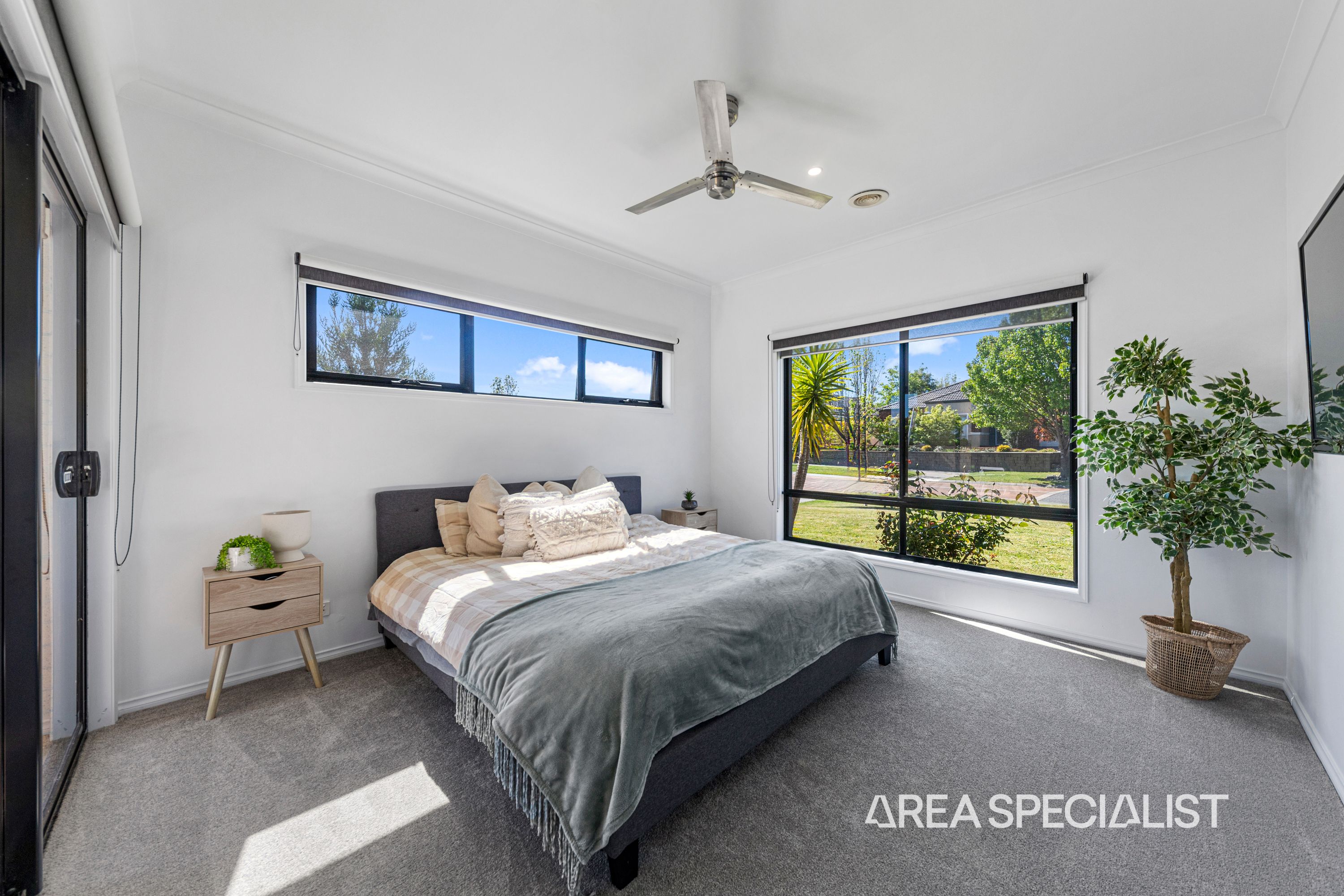 2 Carrington Drive, Pakenham - Thumbnail 5