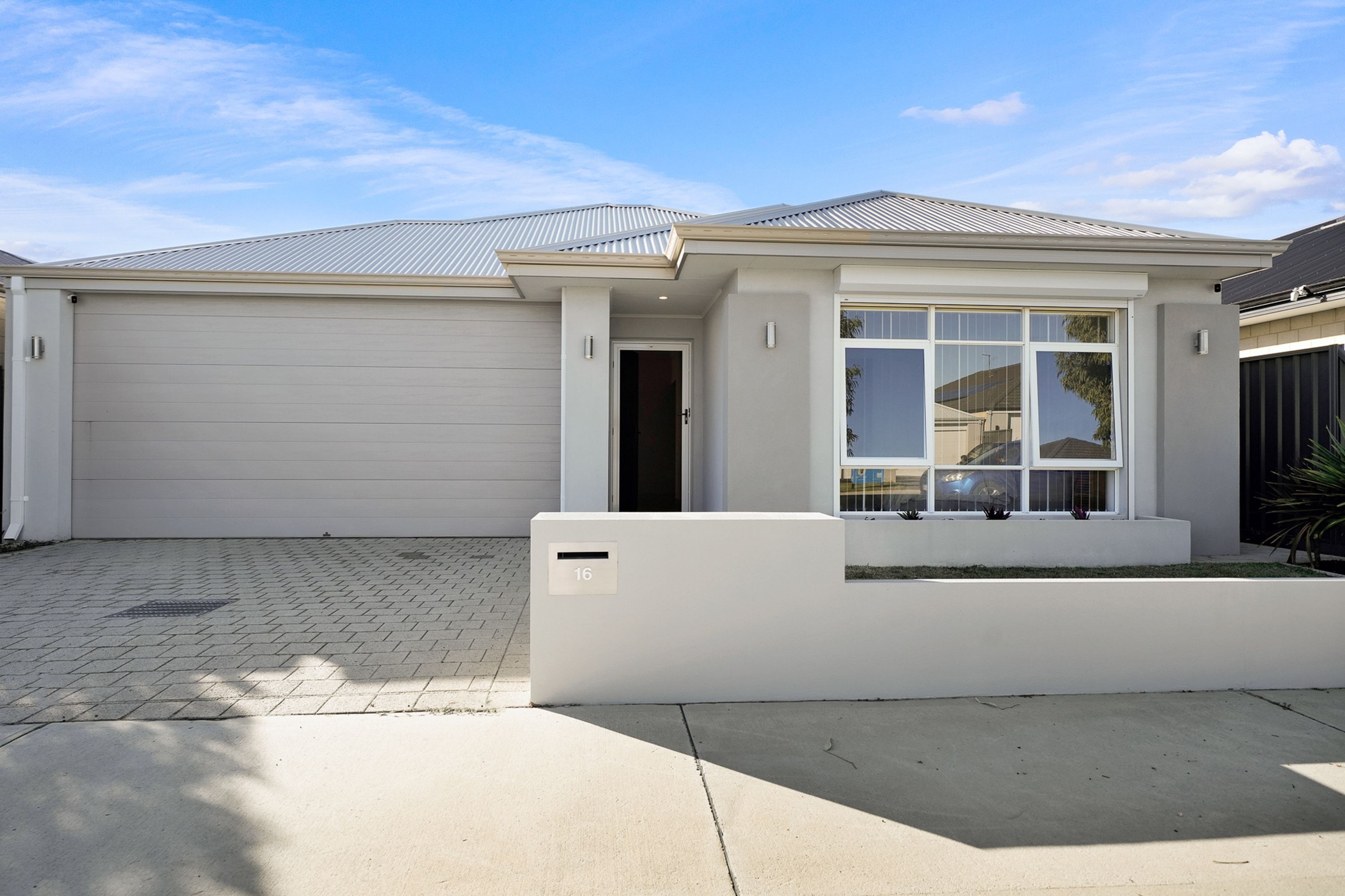 16 Swindale Avenue, Hilbert, Hilbert - Image 1