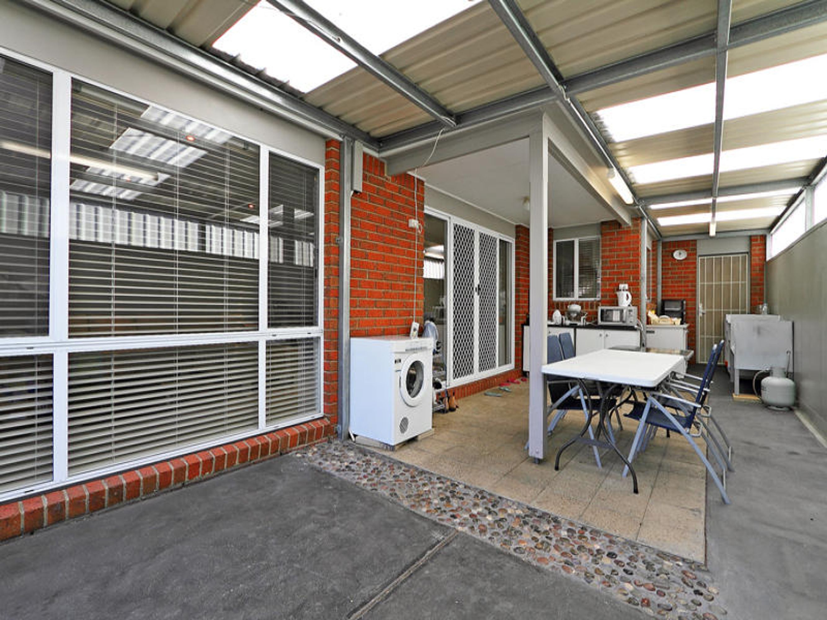 26 Ivory Crescent, Springvale South - Thumbnail 7