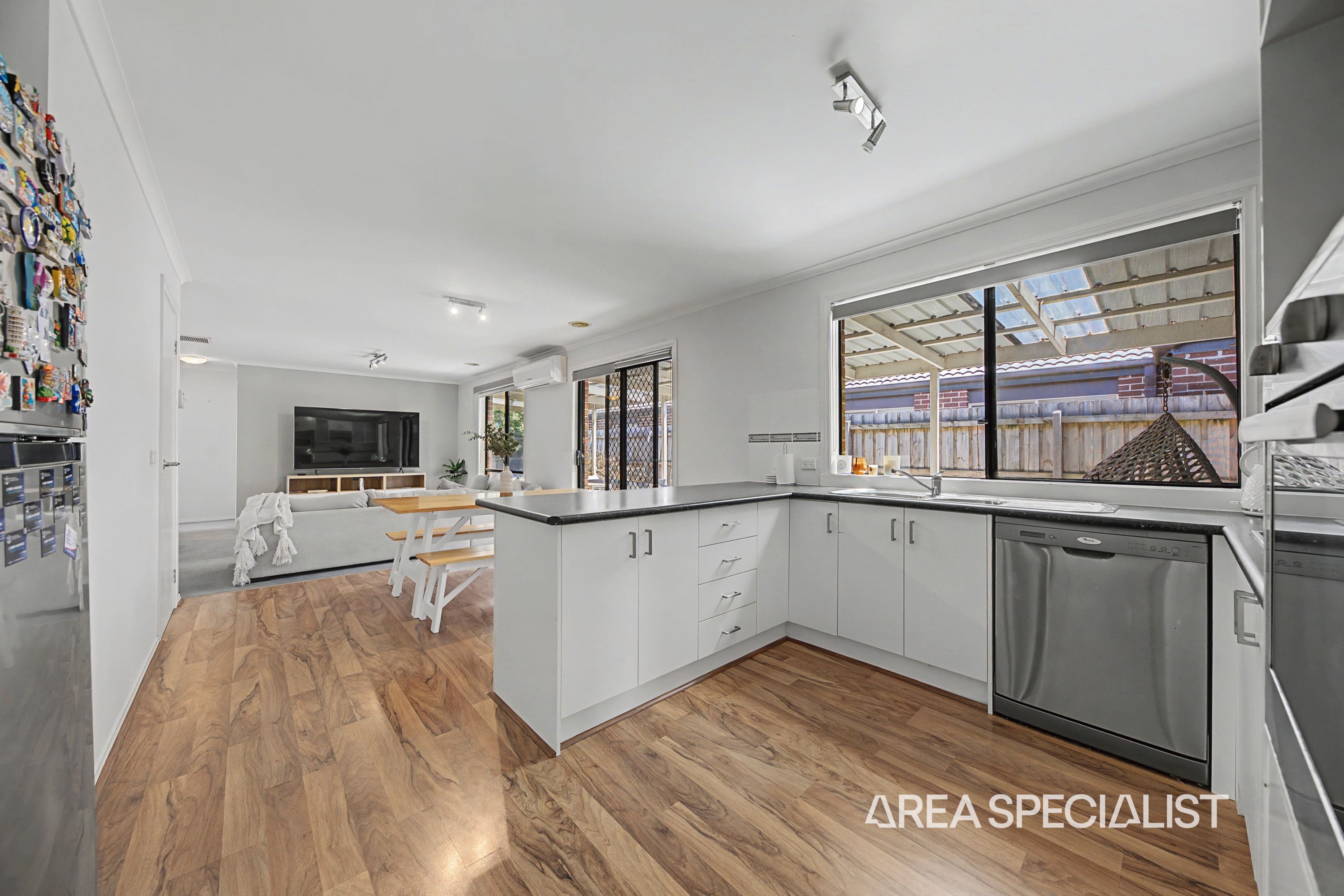 8 David Street, Pakenham - Thumbnail 4