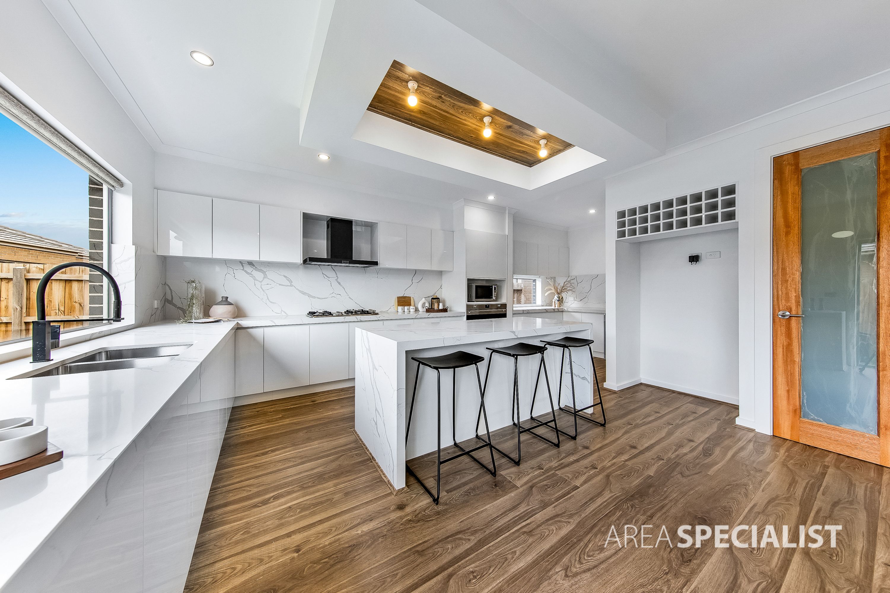 40 Lagoon Drive, Aintree VIC 3336, Aintree - Thumbnail 3