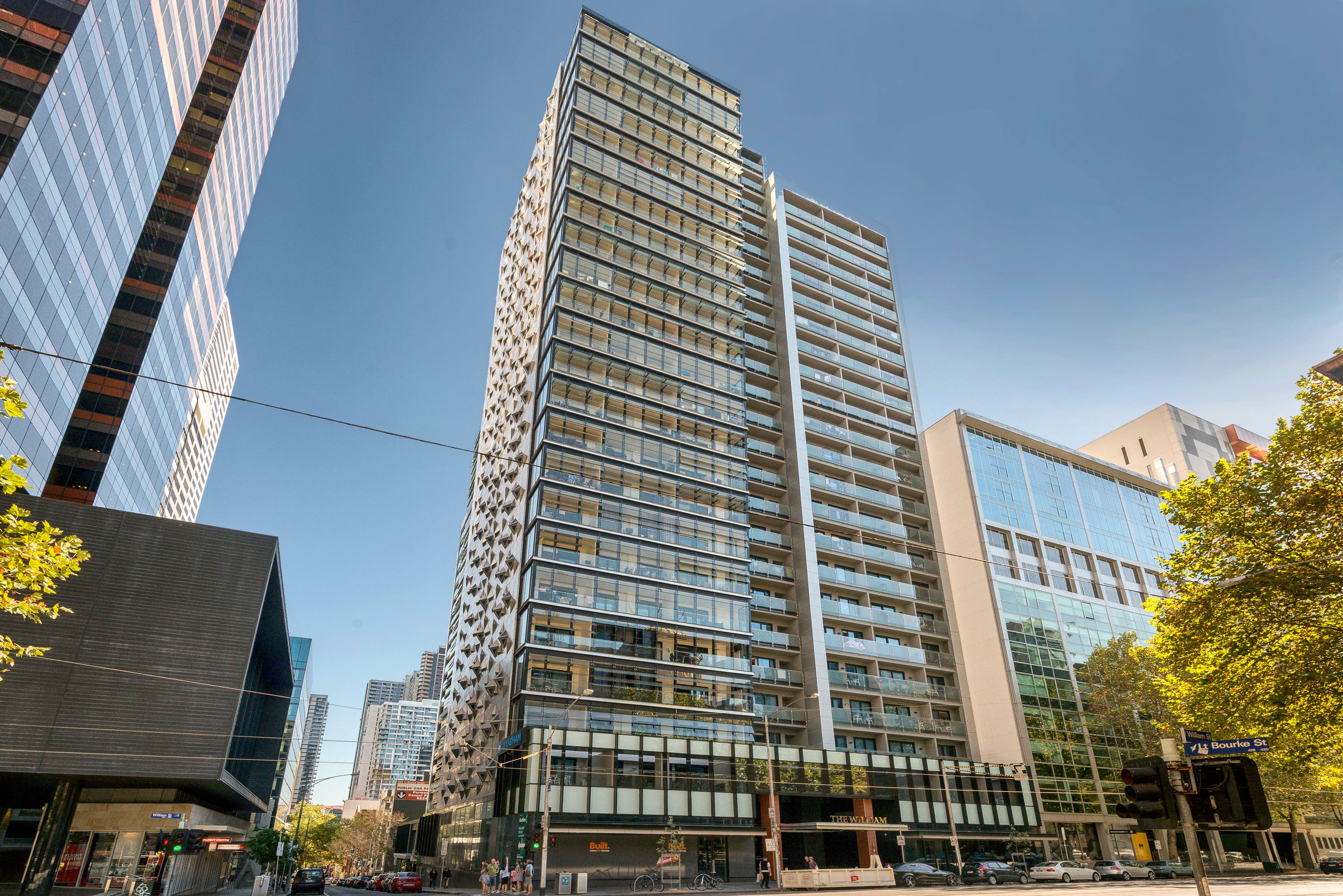 803/199 William Street, Melbourne - Thumbnail 2