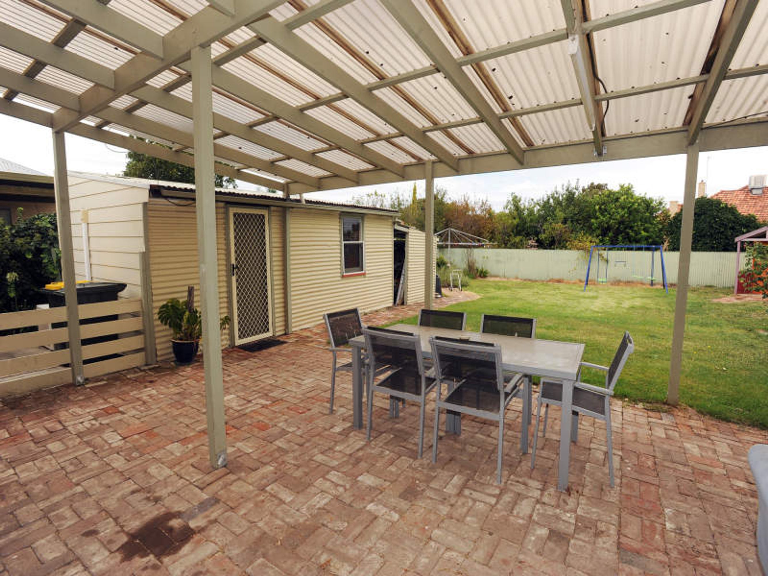15 Centenary Avenue, Horsham VIC 3400, Horsham - Thumbnail 4