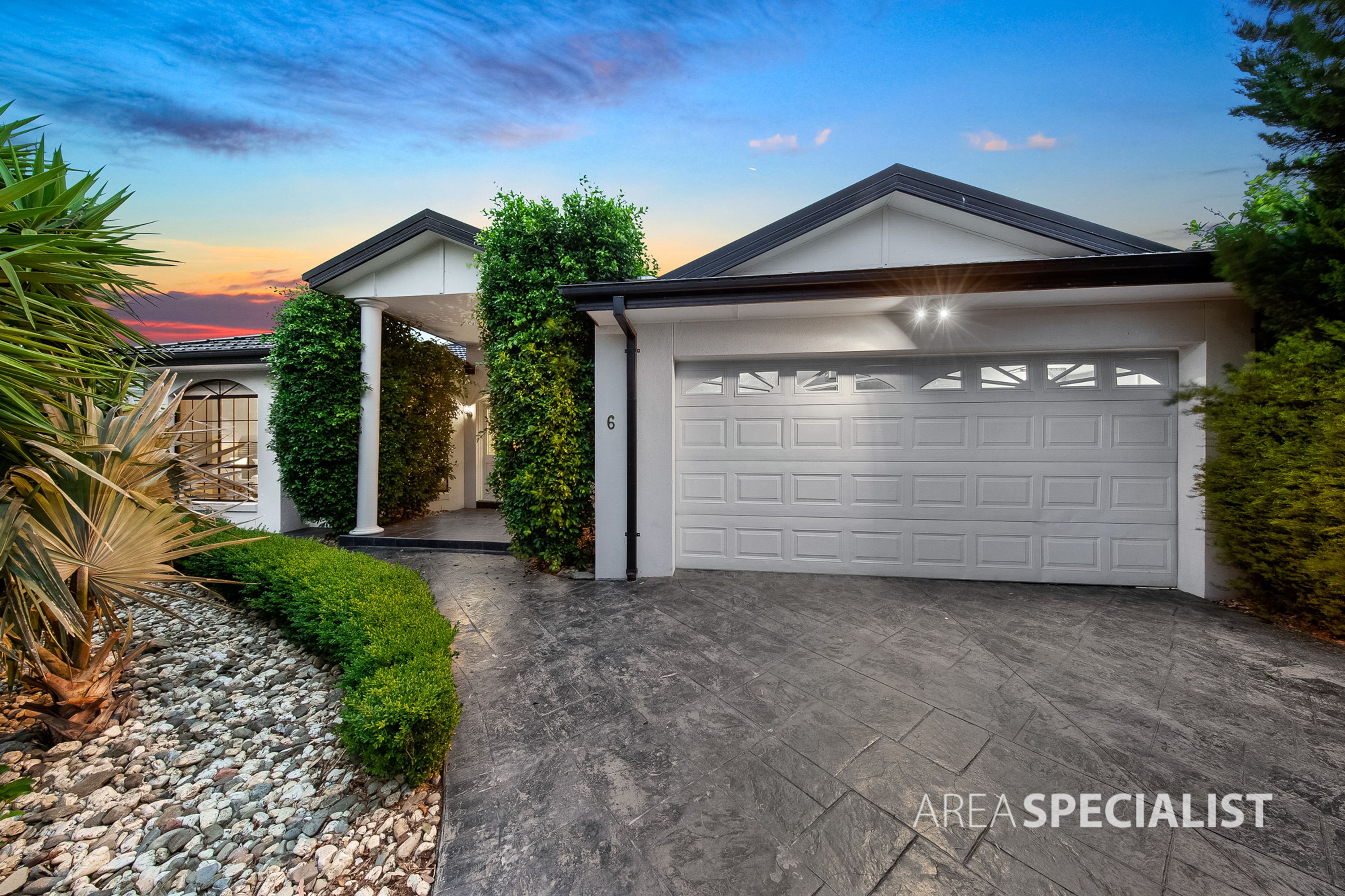 6 Holton Court, Hillside VIC 3037, Hillside - Thumbnail 2