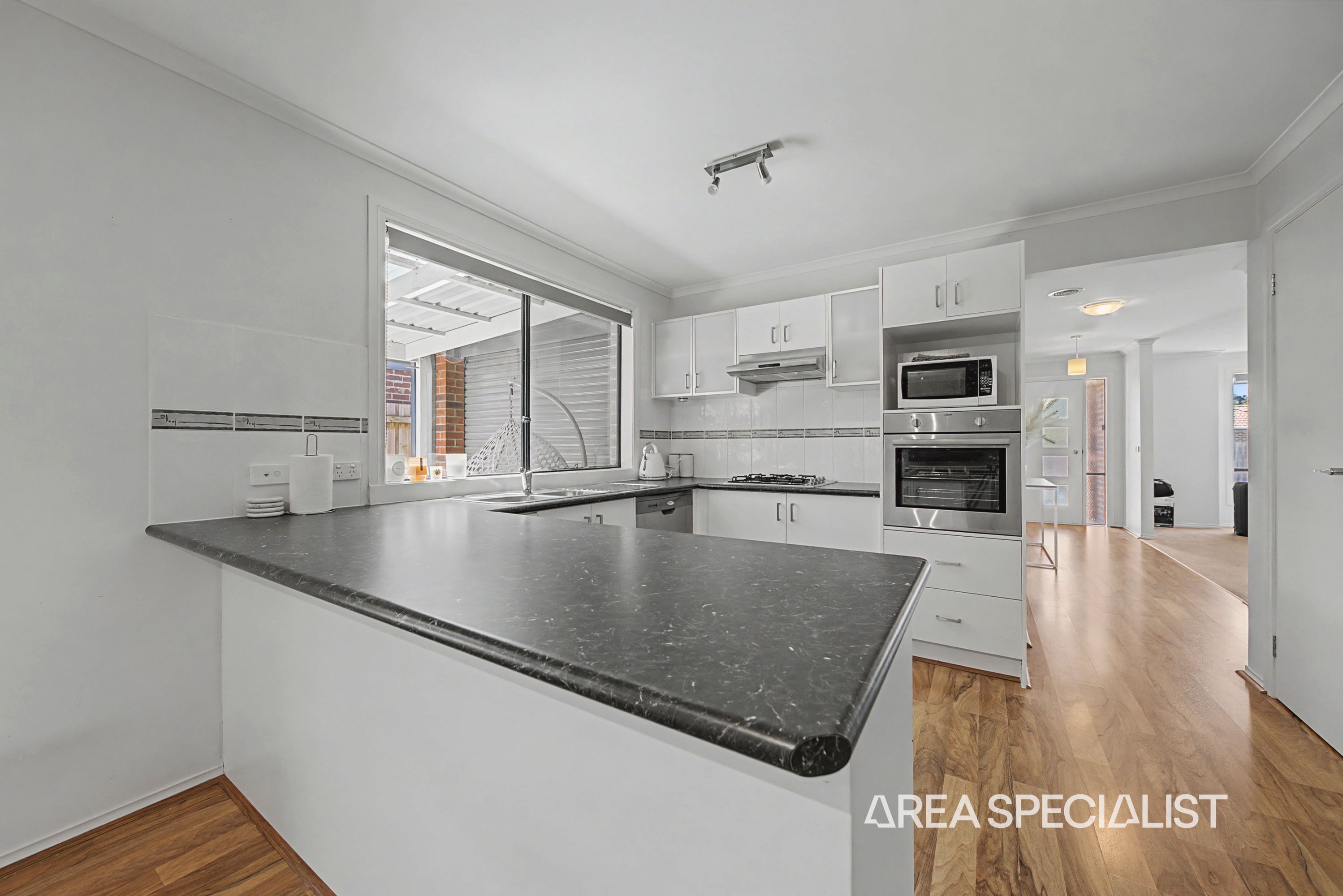 8 David Street, Pakenham - Thumbnail 3