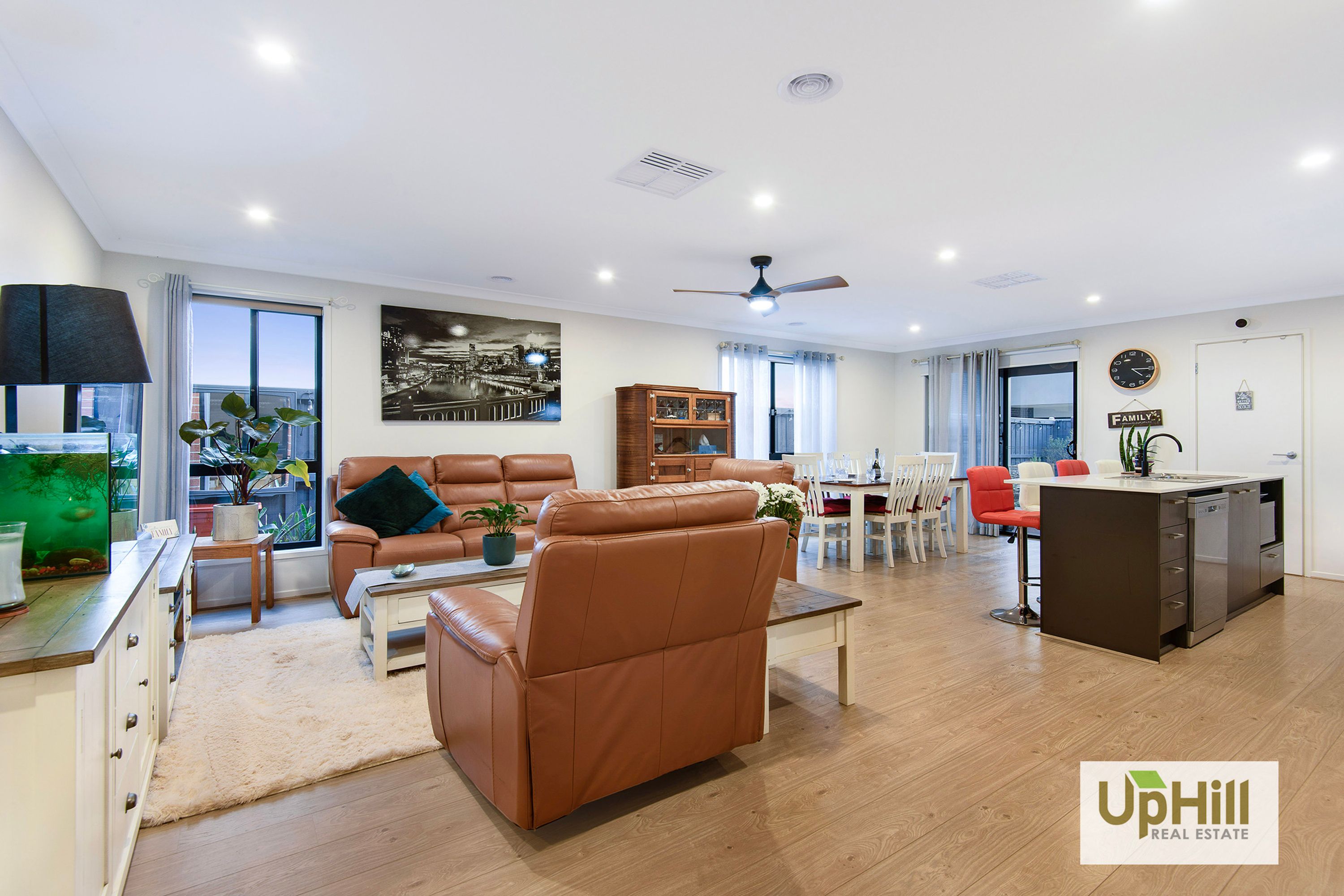 10 Luxembourg Avenue, Clyde North - Thumbnail 4