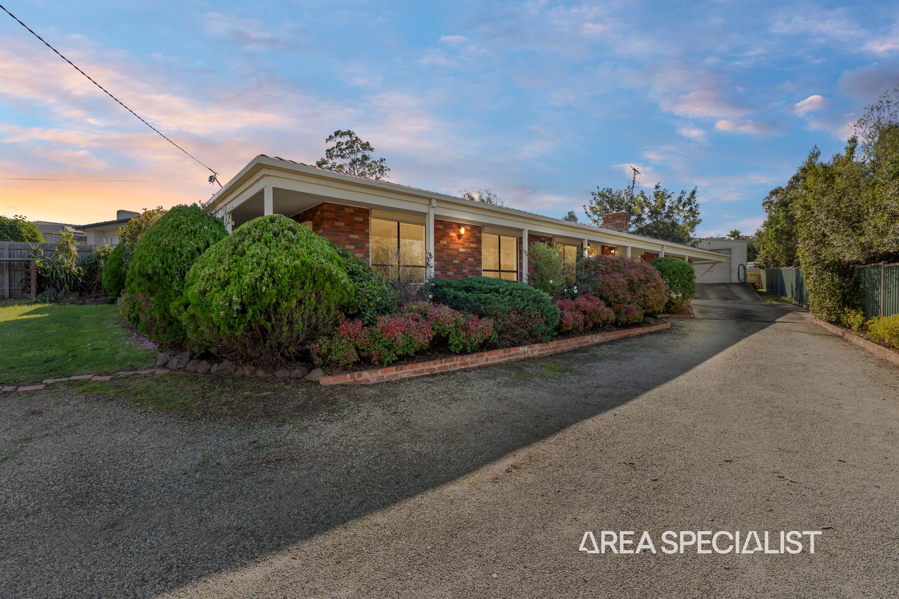 159 Ahern Road, Pakenham - Thumbnail 2