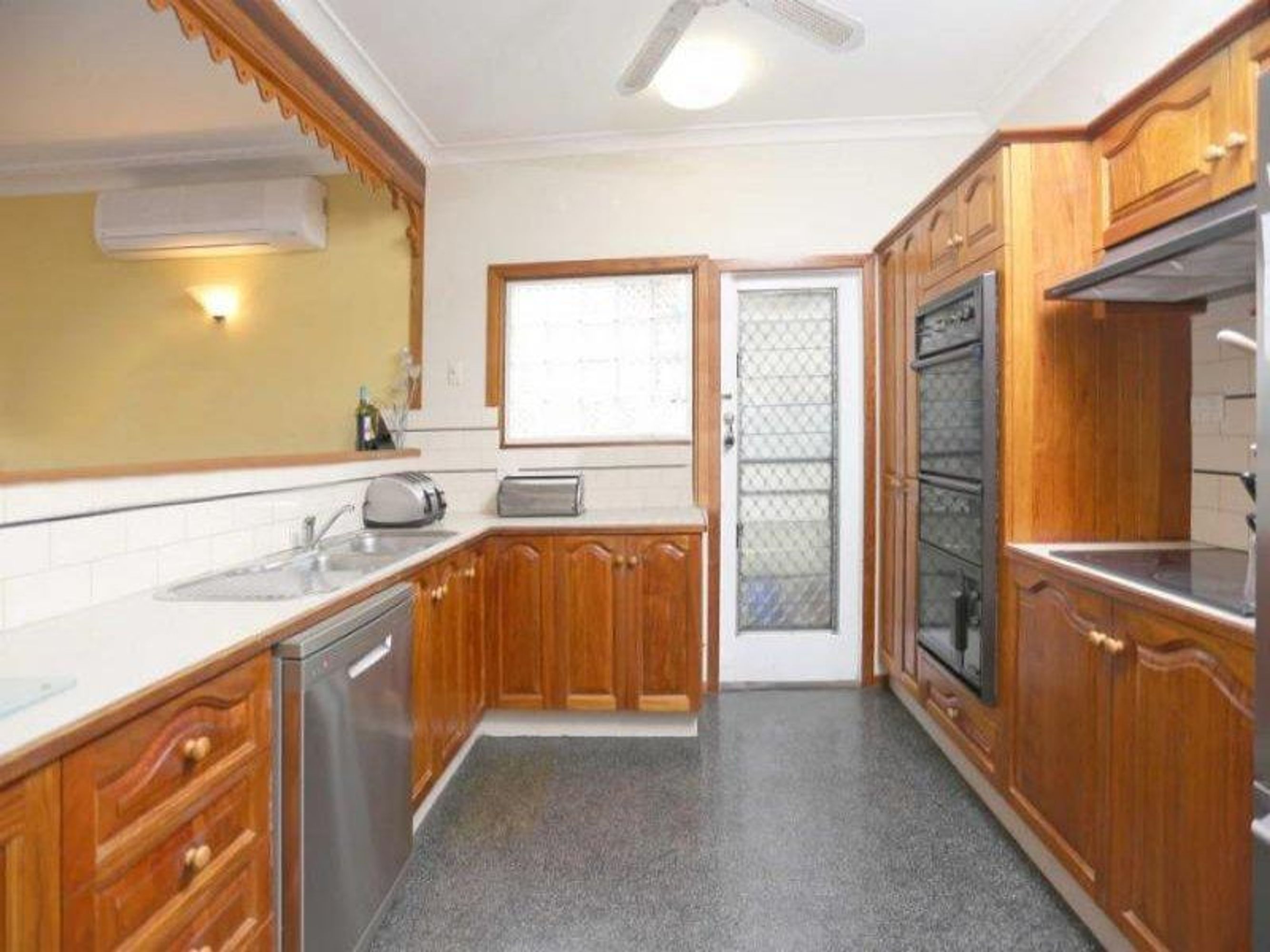 69 McHugh Street, Grafton - Thumbnail 4