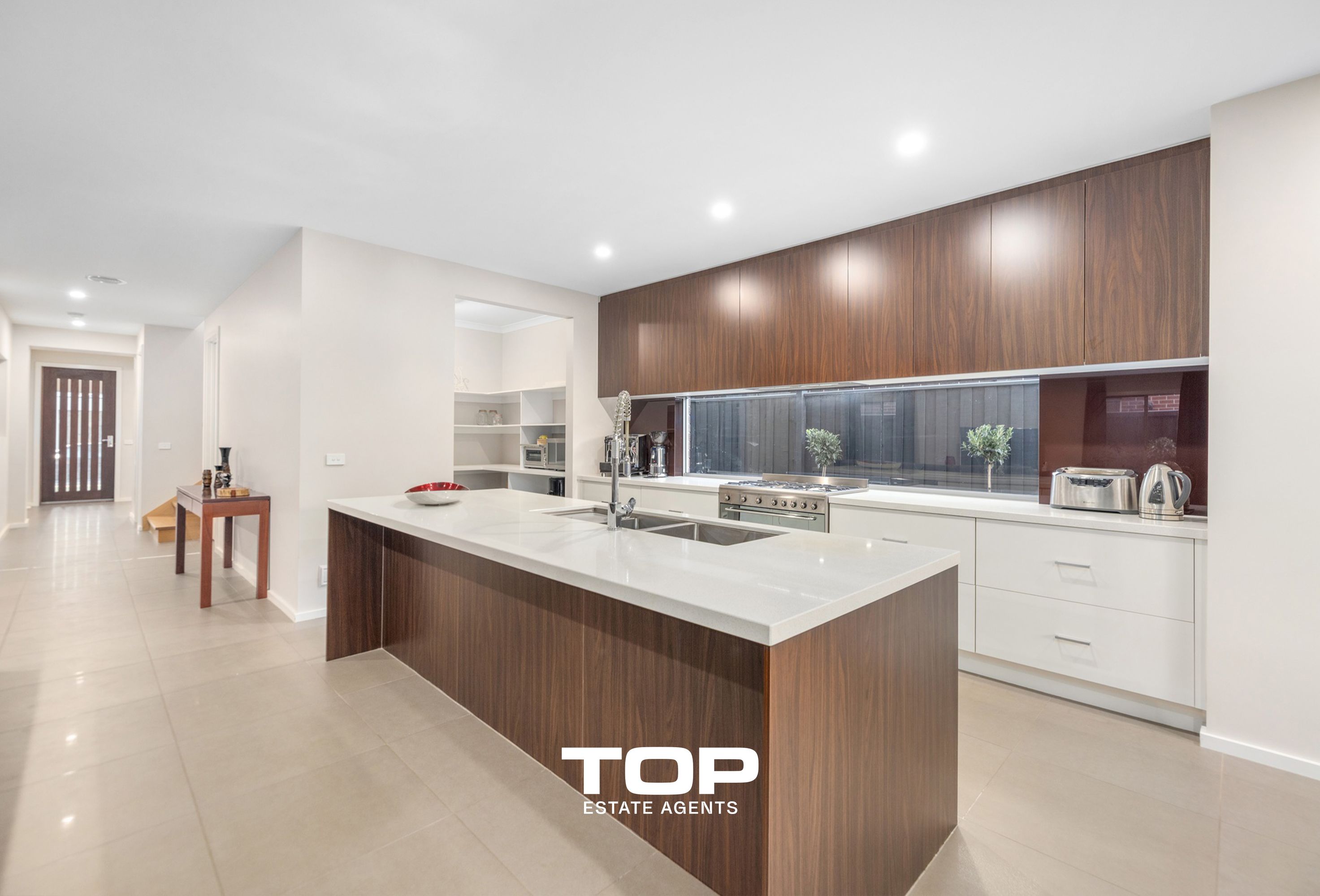10 Springleaf Avenue, Clyde North - Thumbnail 8