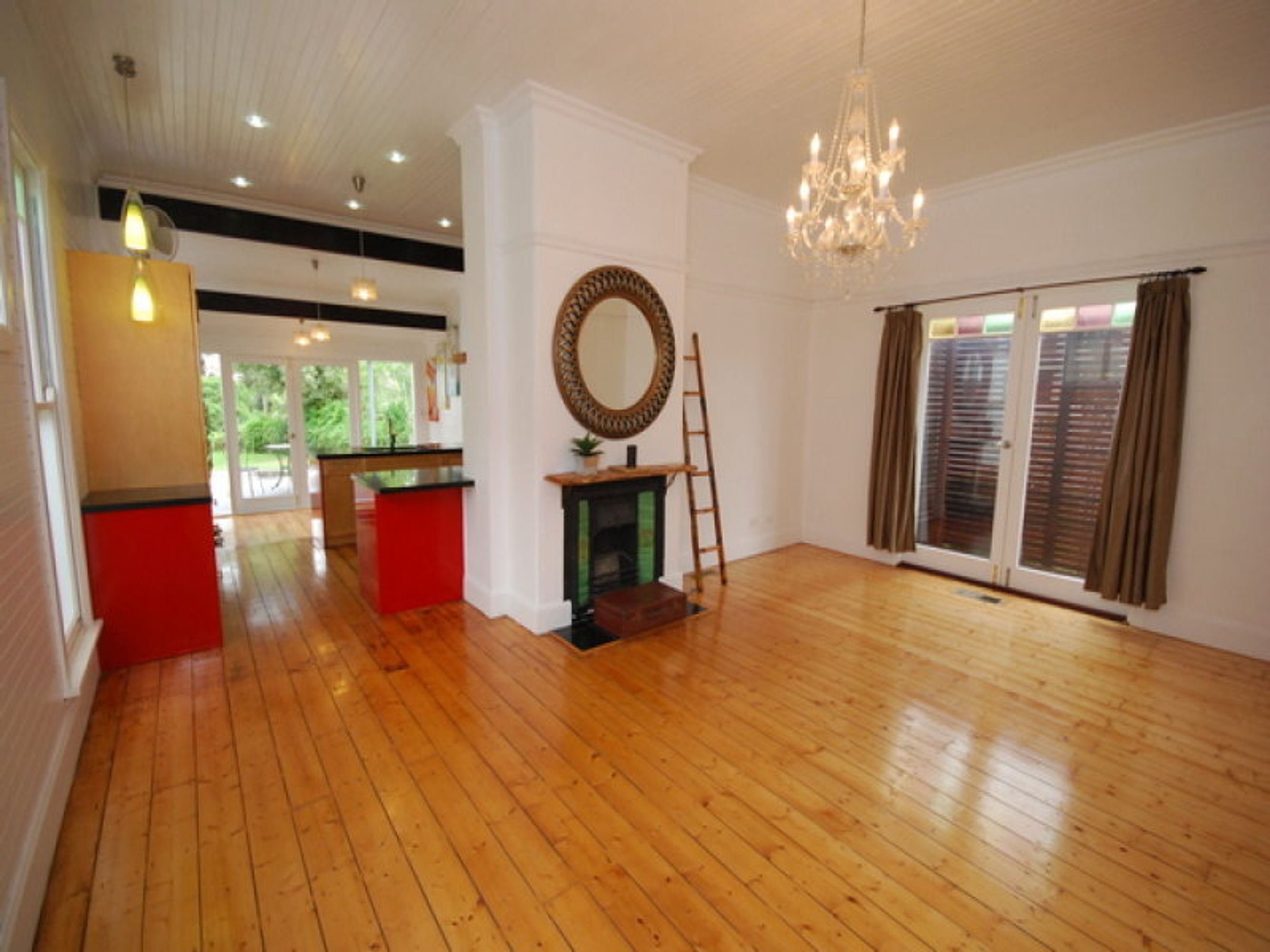 264 Bathurst Road, Katoomba - Thumbnail 2