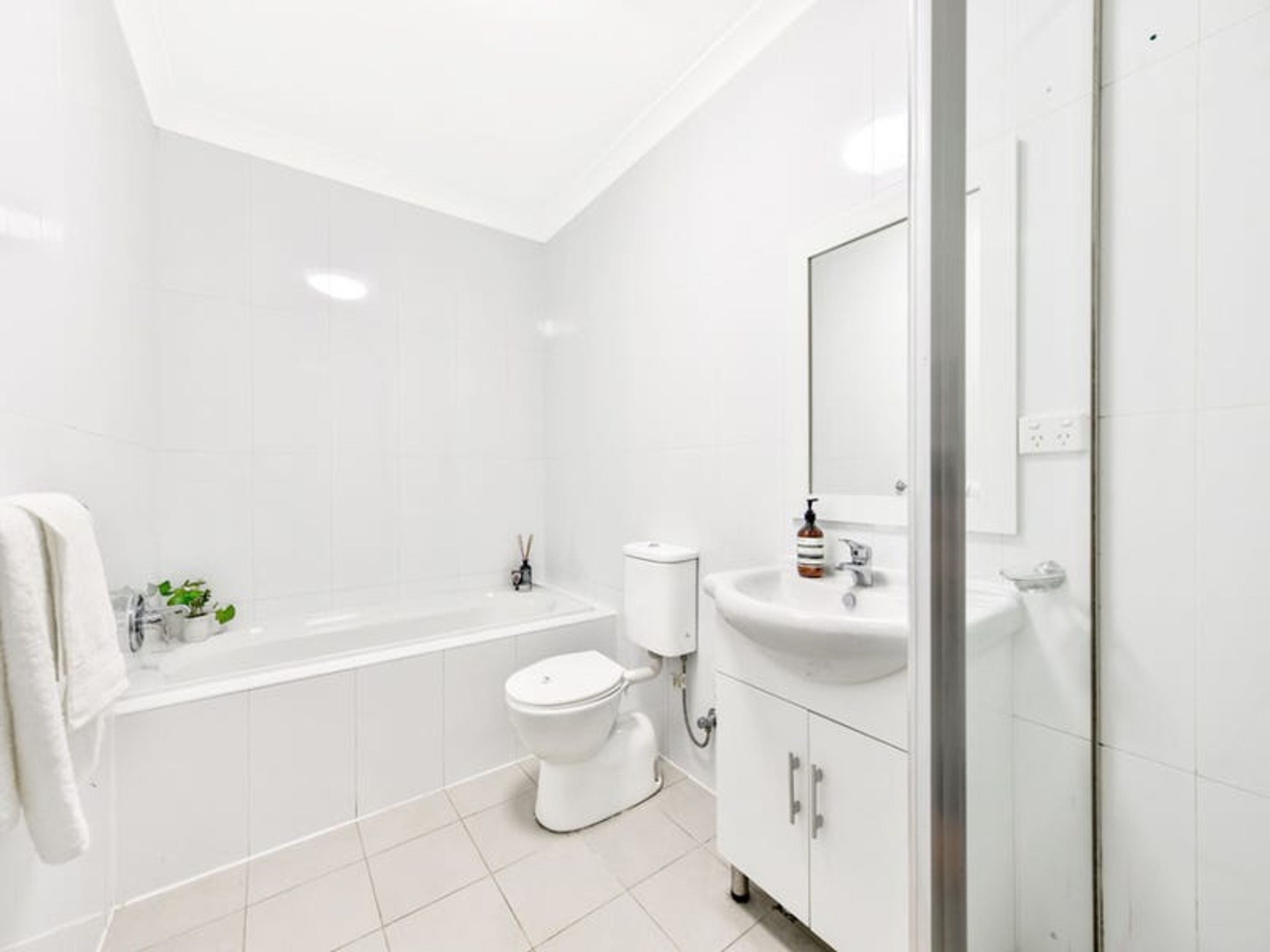 40/20-22 Princes Highway, Wolli Creek, Wolli Creek - Thumbnail 5